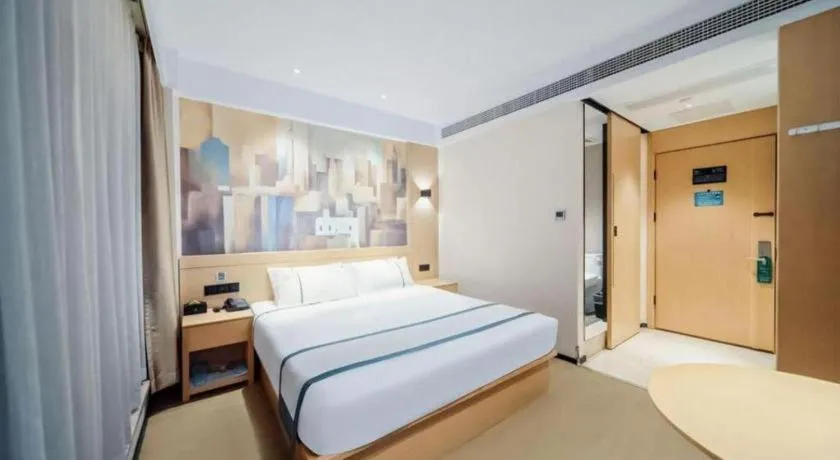 Bed in City Comfort Inn Wuhan Yangluo Wanda Plaza