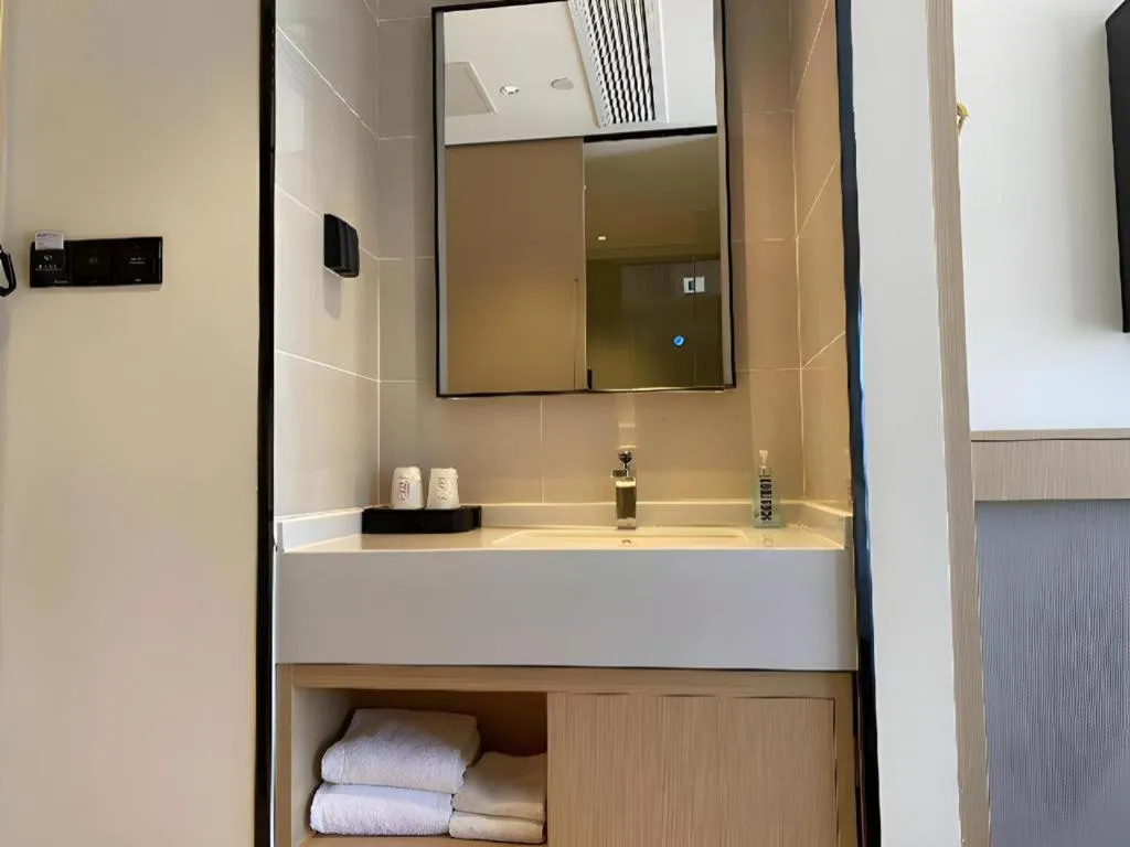 City Comfort Inn Wuhan Yangluo Wanda Plaza