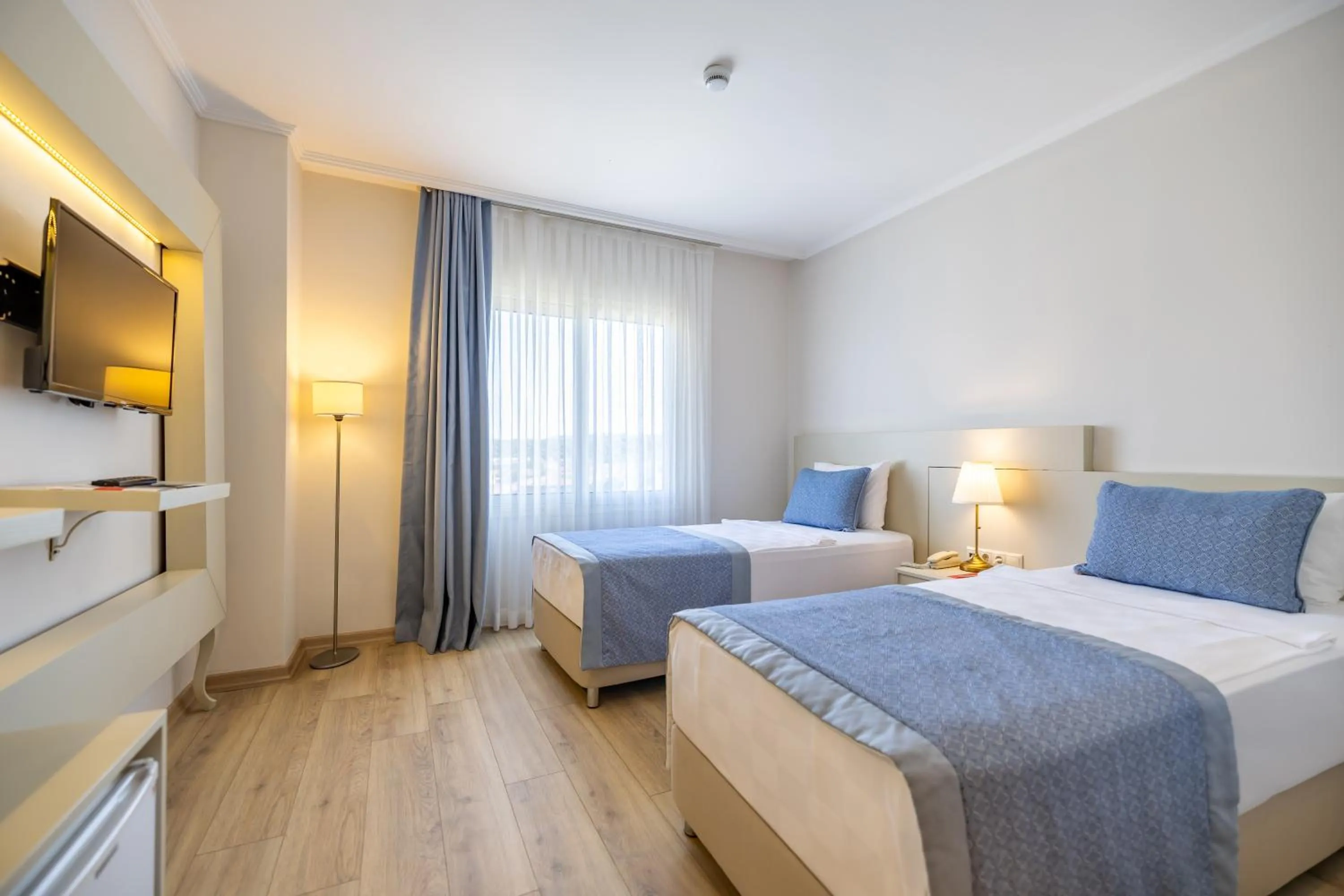 Bed in Sisus Marina Hotel