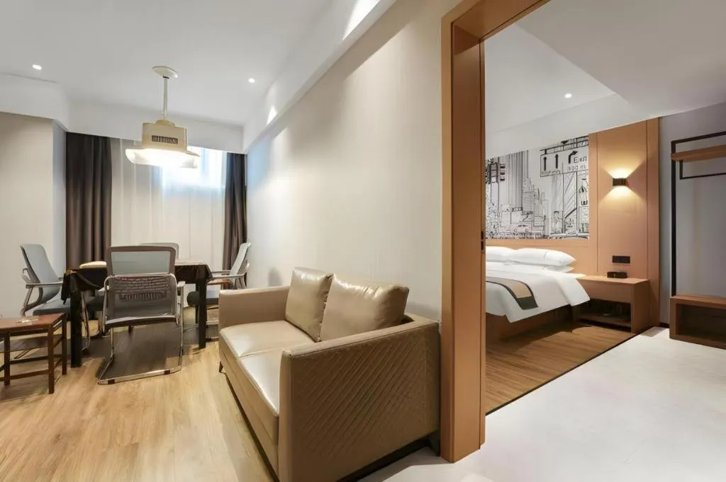 Bed in City Comfort Inn Yichang Sanxia Airport