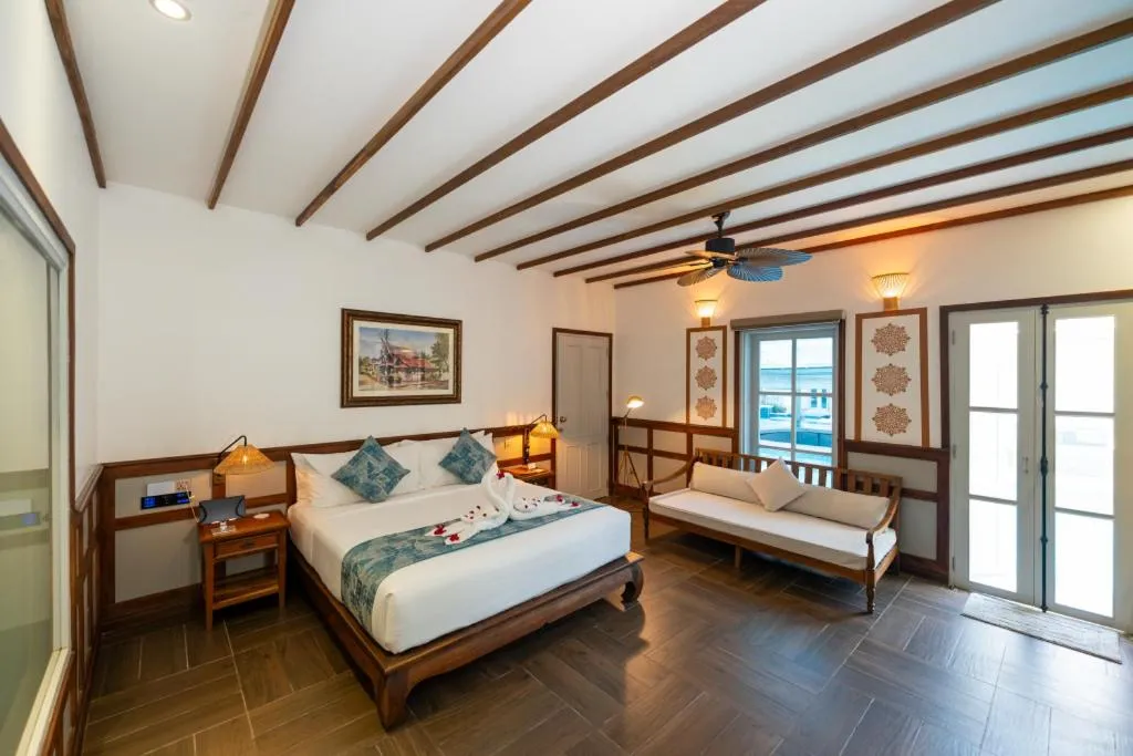 Bed in My BanLao Hotel