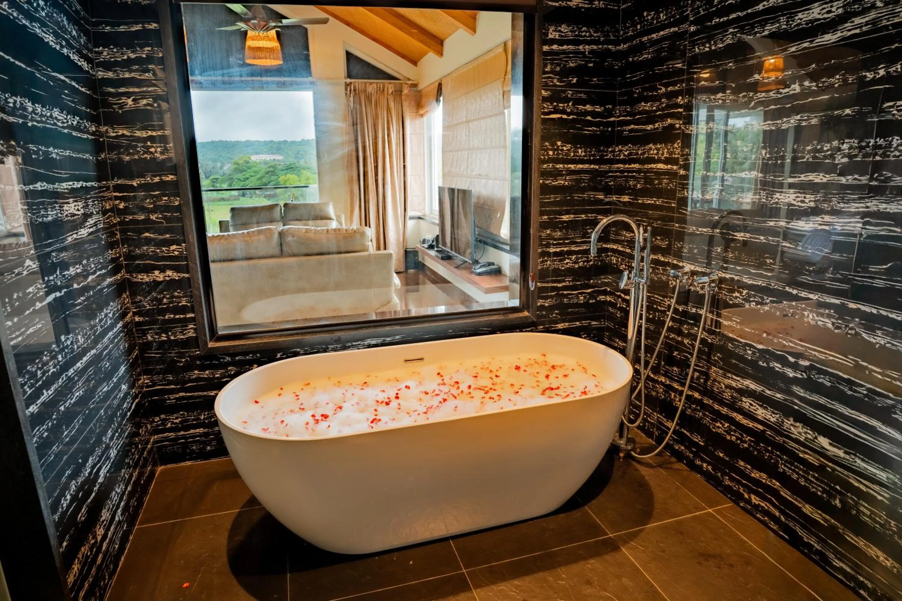 Bathroom in The Tanisi Resorts & Pool Villas, Candolim
