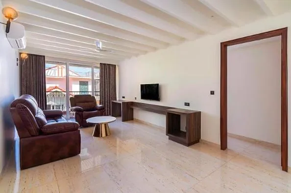 Living room in The Tanisi Resorts & Pool Villas, Candolim