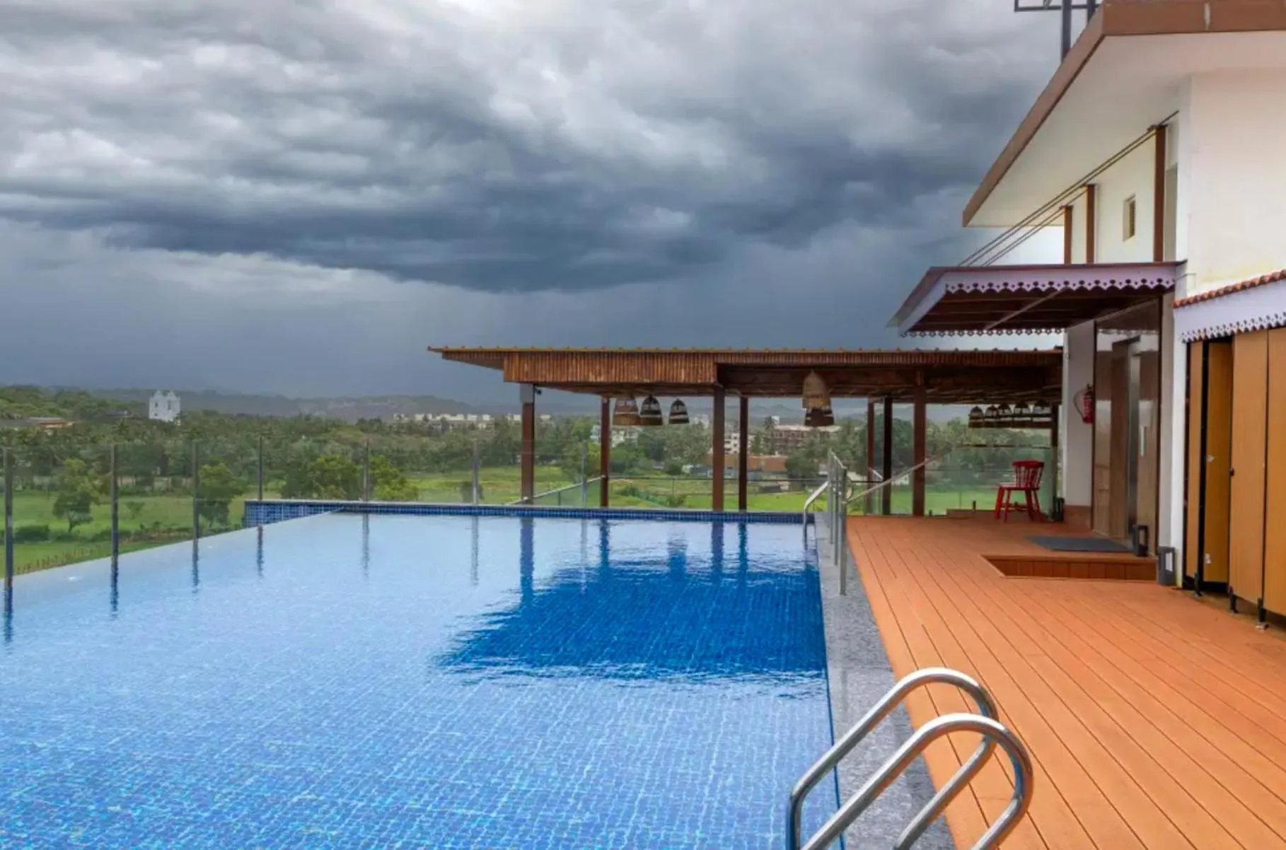 Swimming pool in The Tanisi Resorts & Pool Villas, Candolim