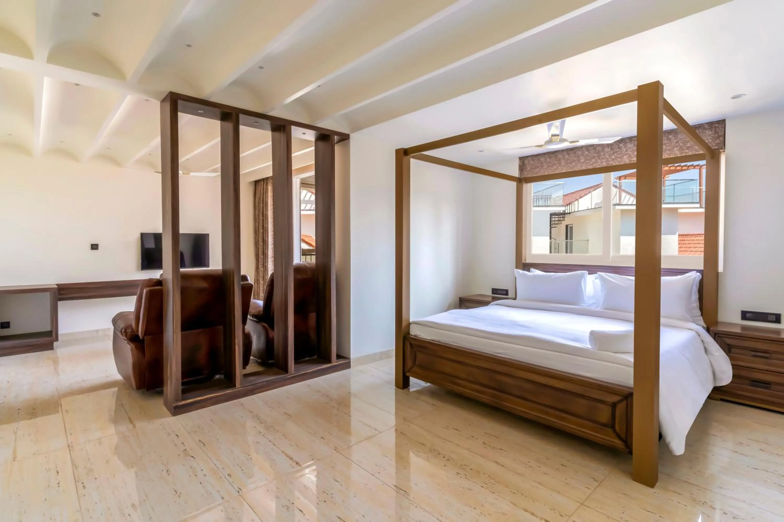 Bedroom, Bed in The Tanisi Resorts & Pool Villas, Candolim
