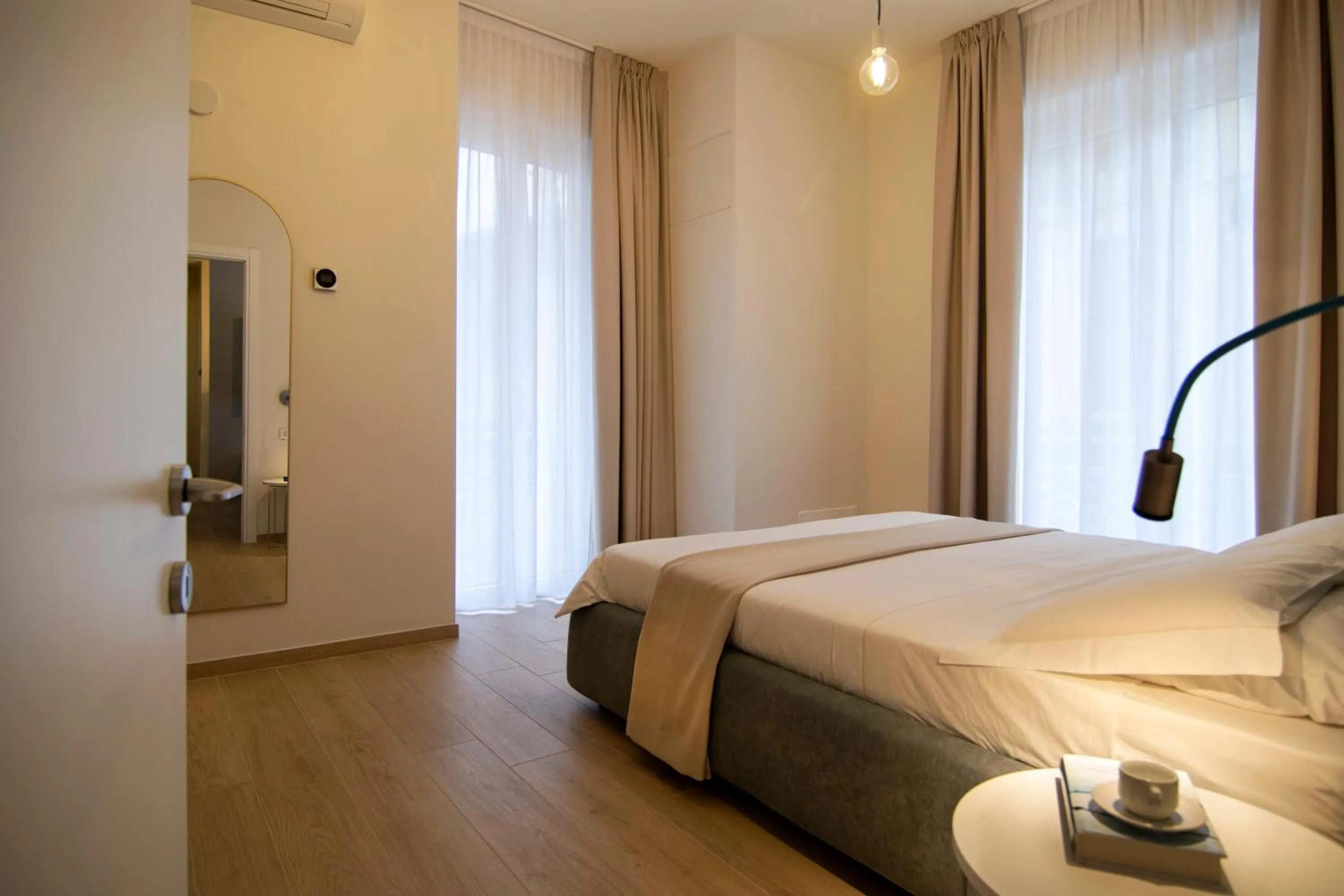 Balcony/Terrace, Bed in Gigi Suites&Apartments