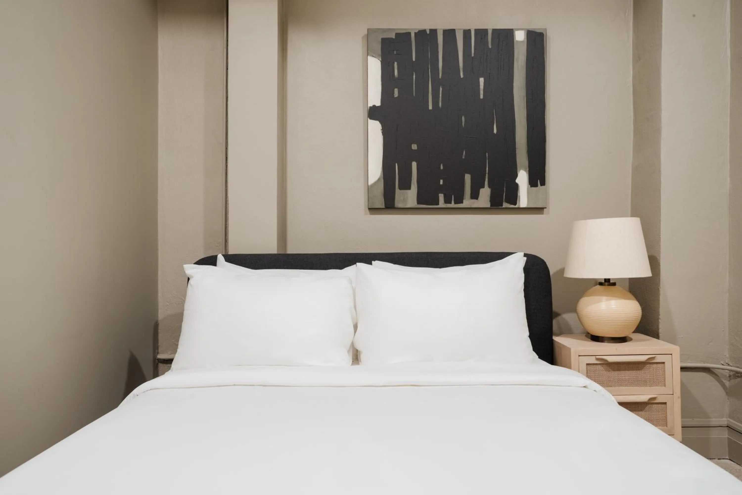 Bedroom, Bed in La Luz