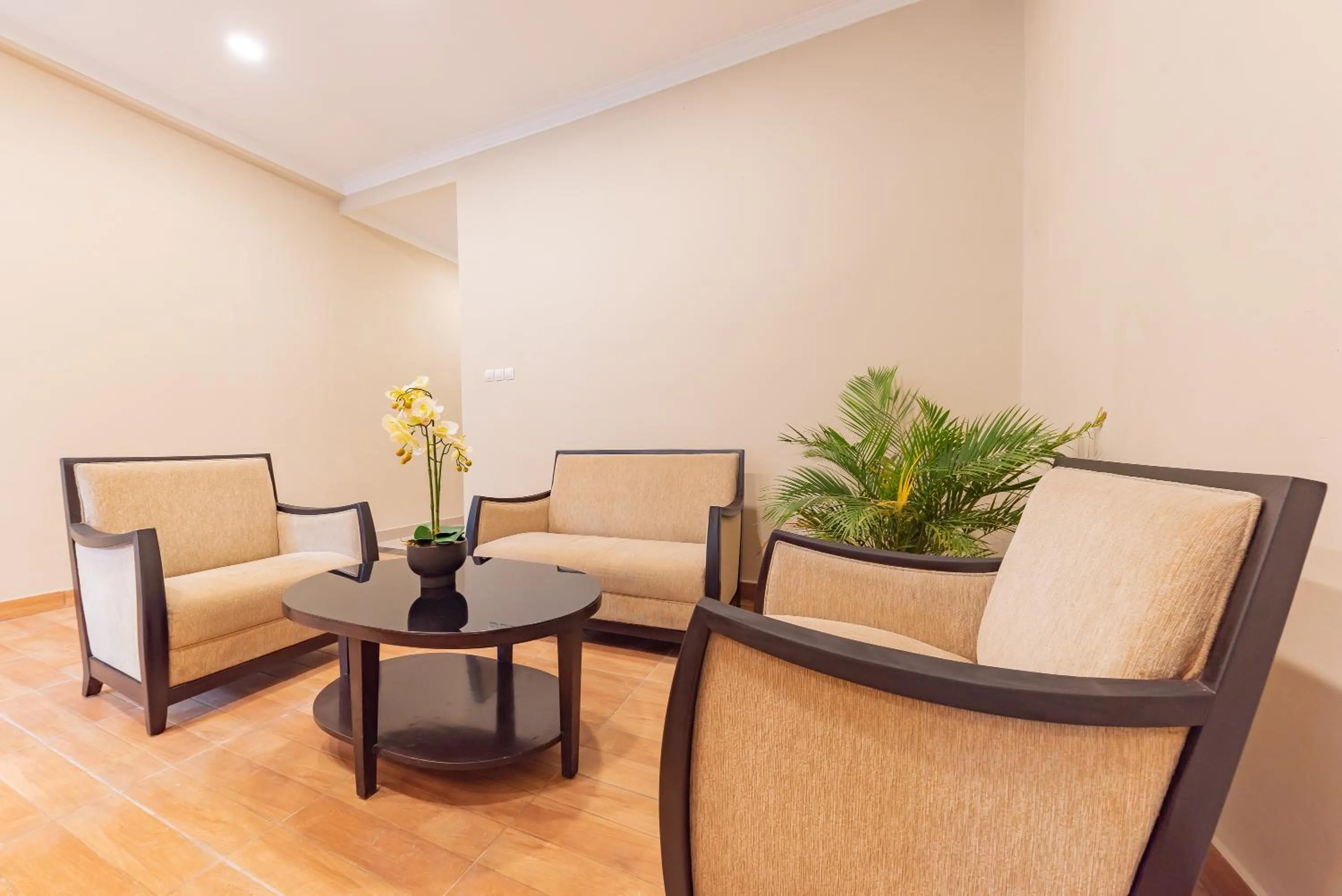 Lobby or reception in RedDoorz Plus @ Bagusrangin Street 2