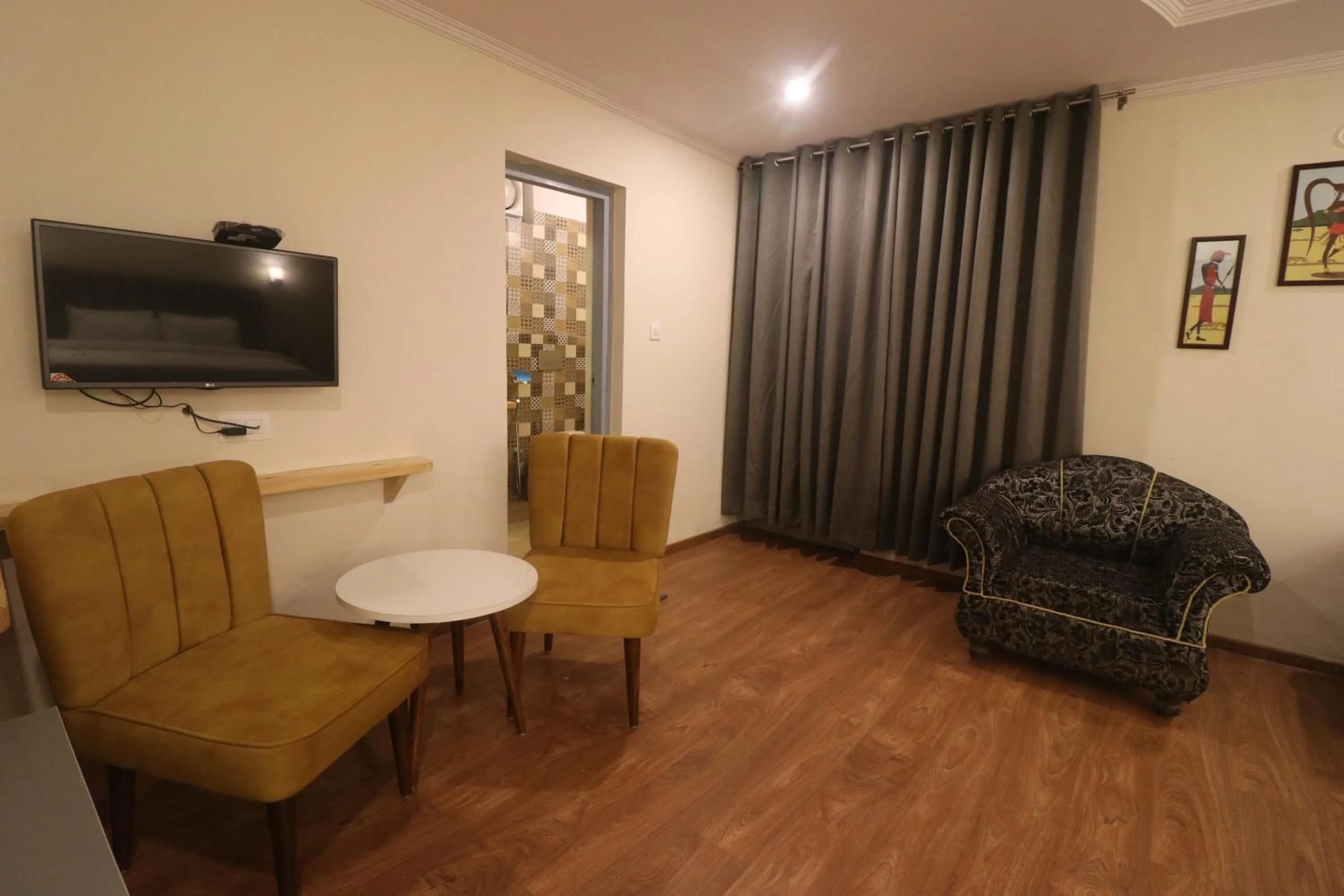 Seating area in Aamod Feather Touch - Nainital