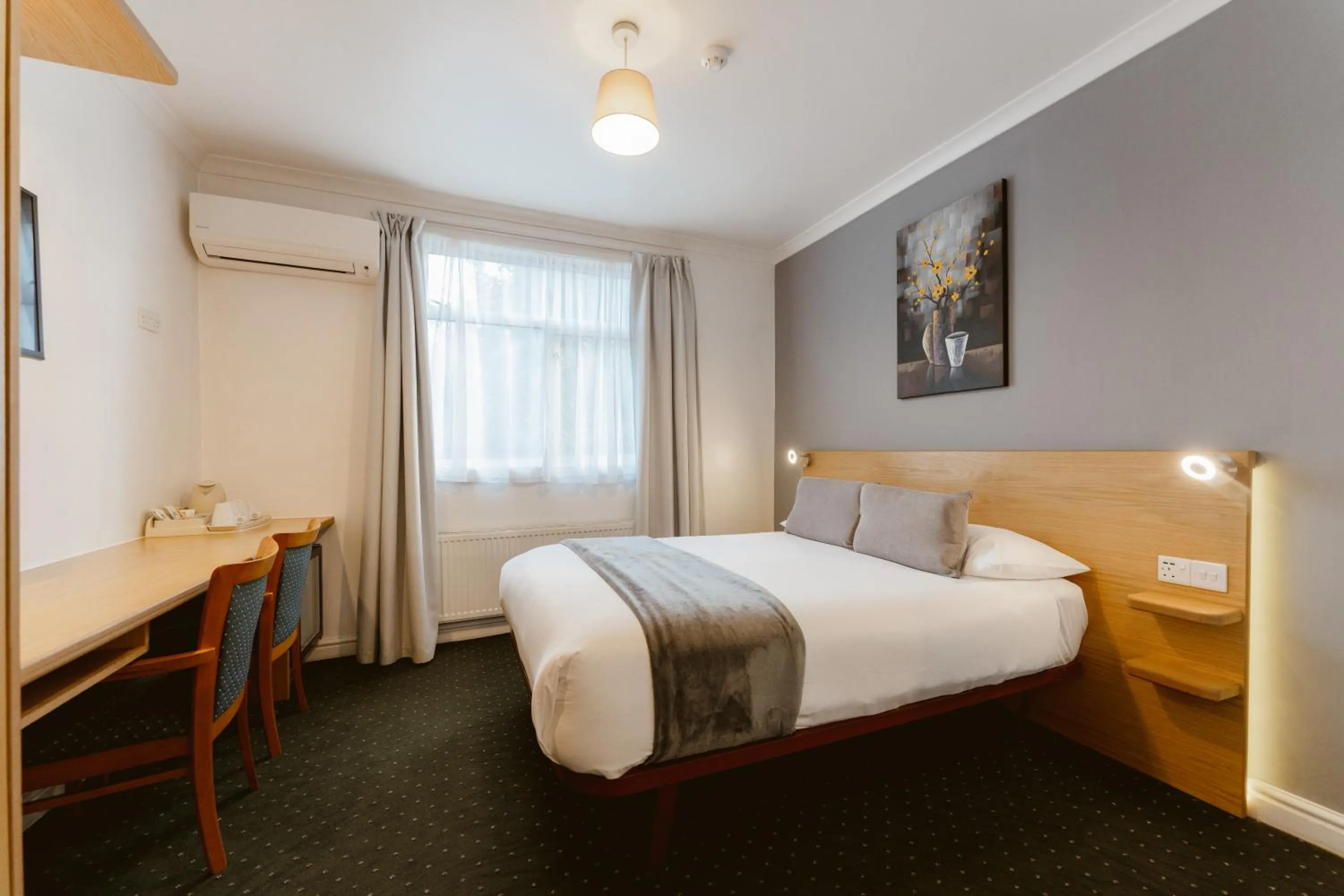 Bedroom, Bed in Star Hotel