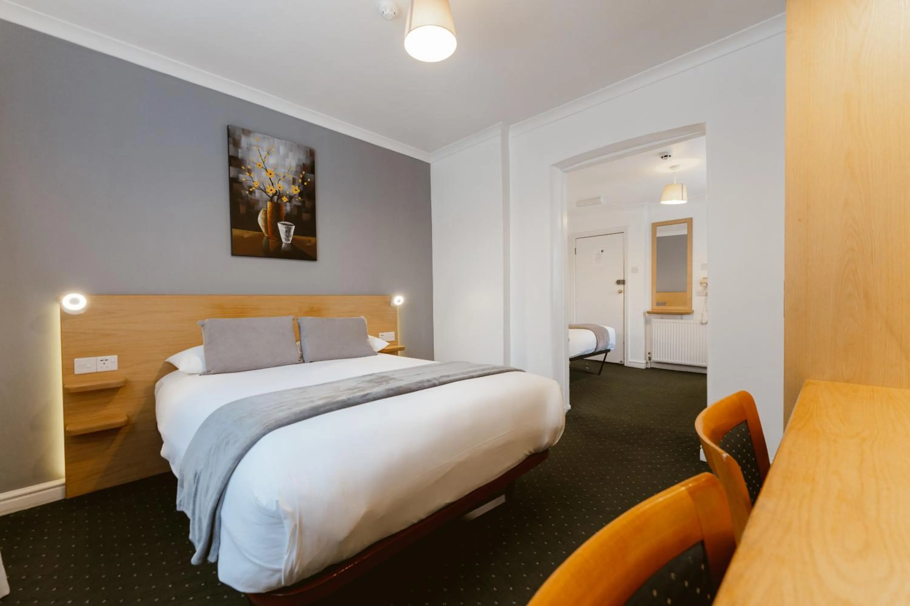 Bedroom, Bed in Star Hotel