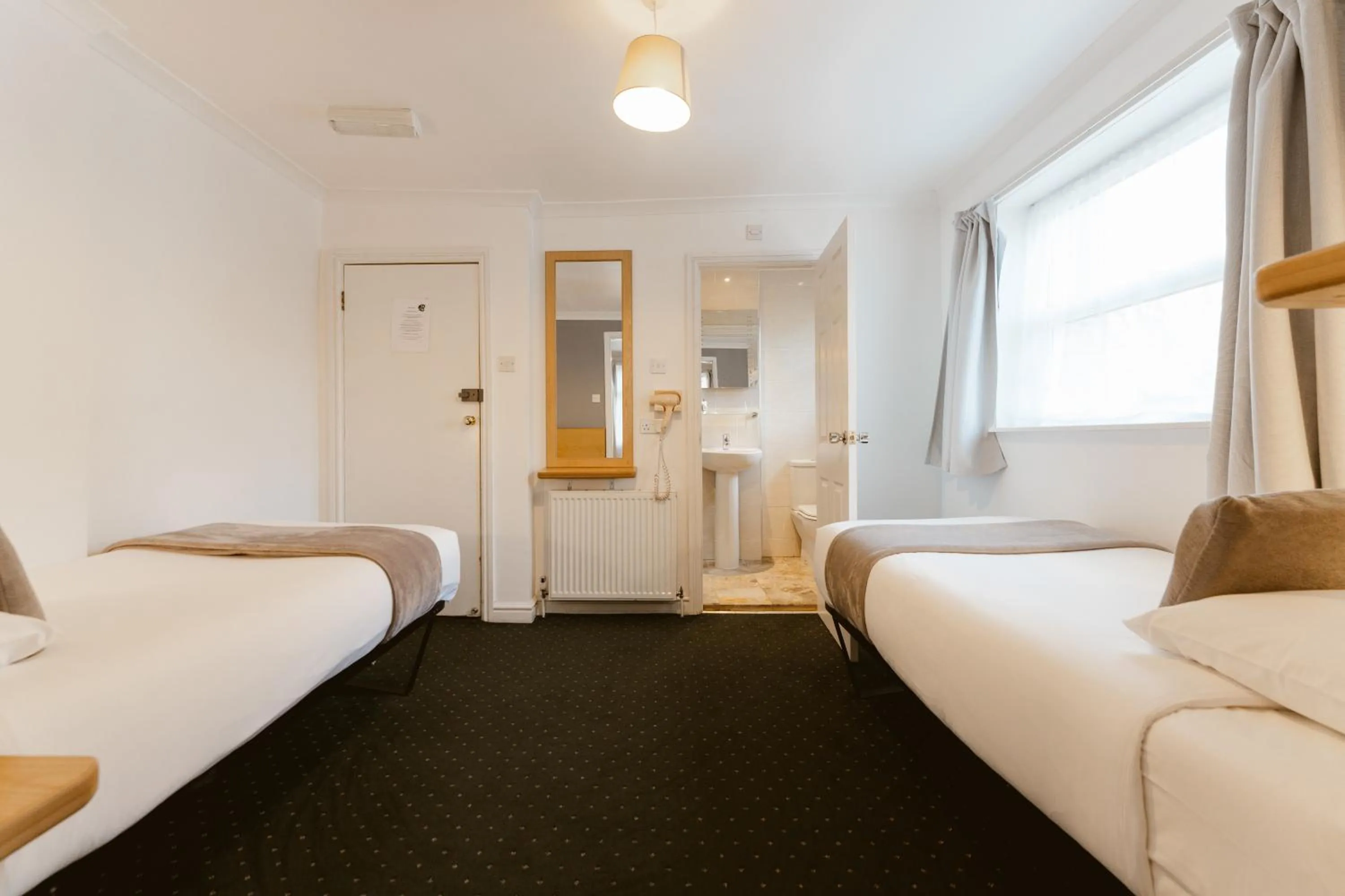 Bedroom, Bed in Star Hotel