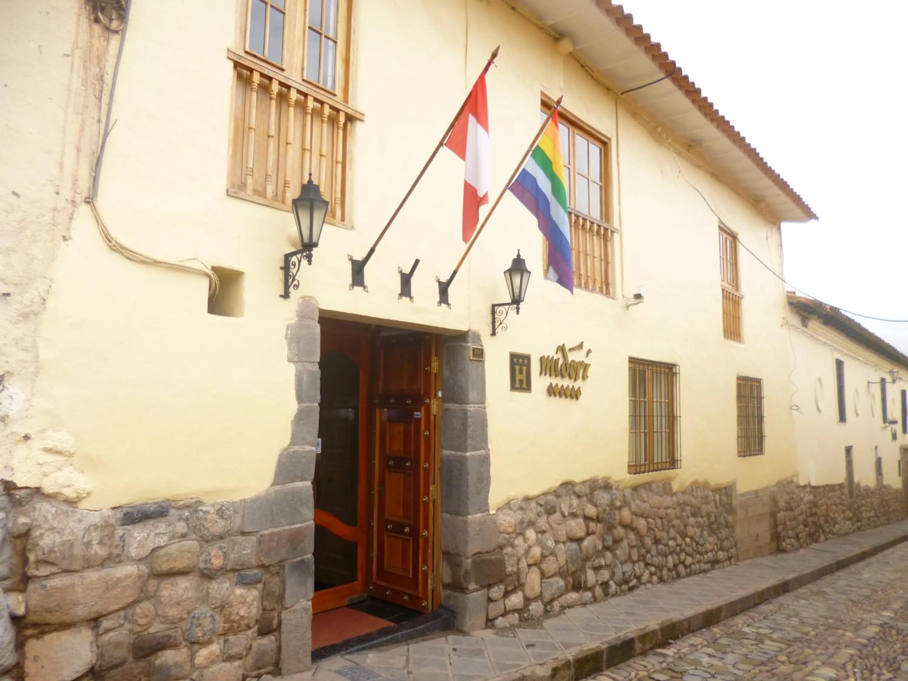 Facade/entrance in Hotel Midori