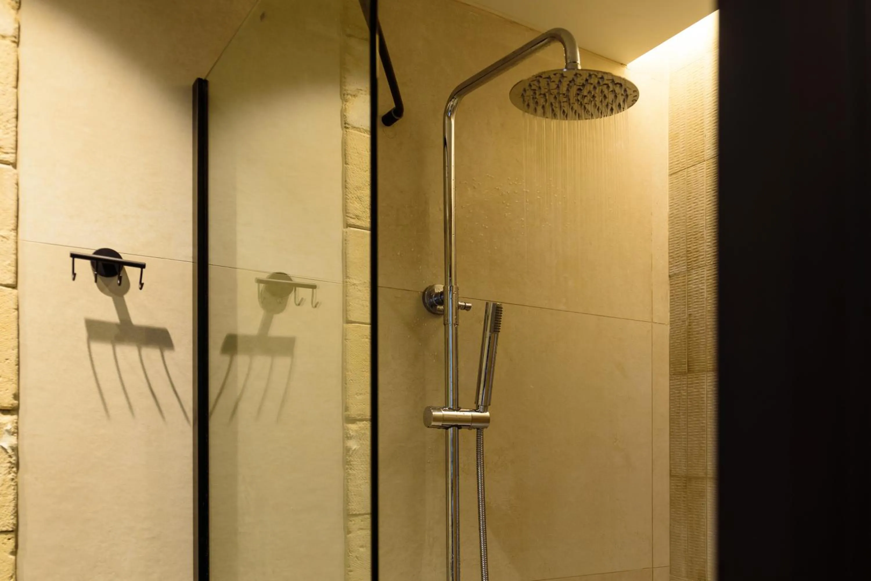 Bathroom in Arthur Suites in Old Town