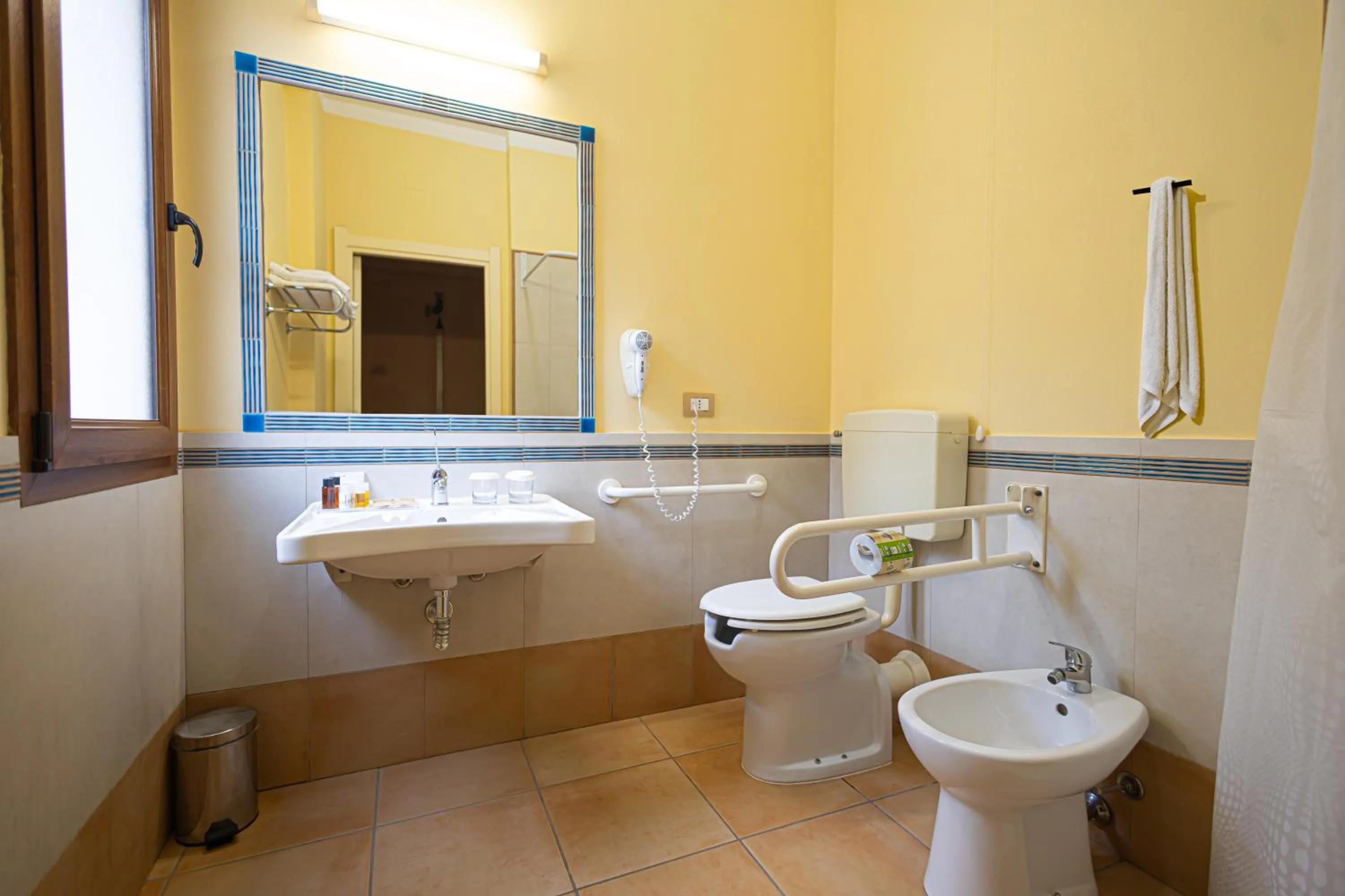 Shower in LVG Hotel Collection - La Rosa dei Venti