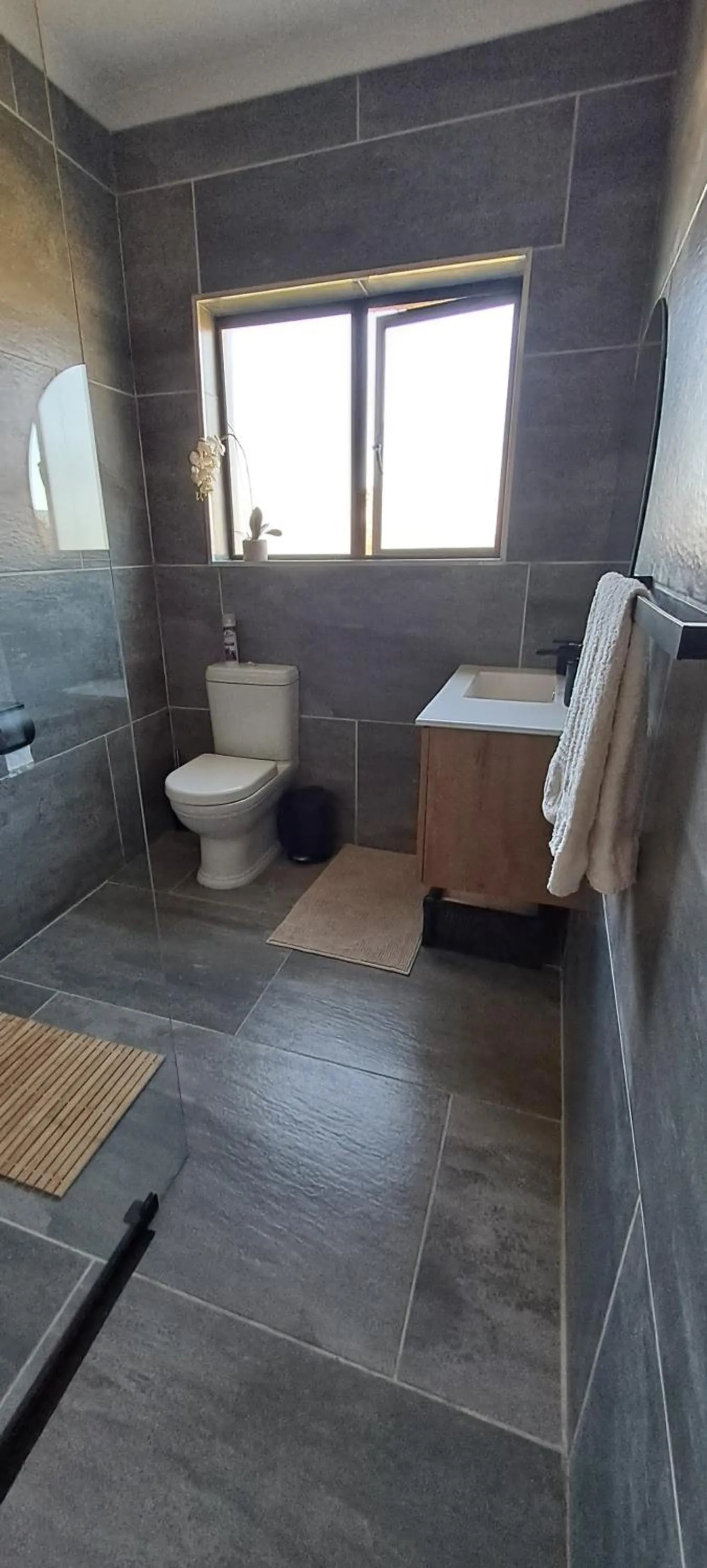 Bathroom in The Ranch House at African Safari Lodge