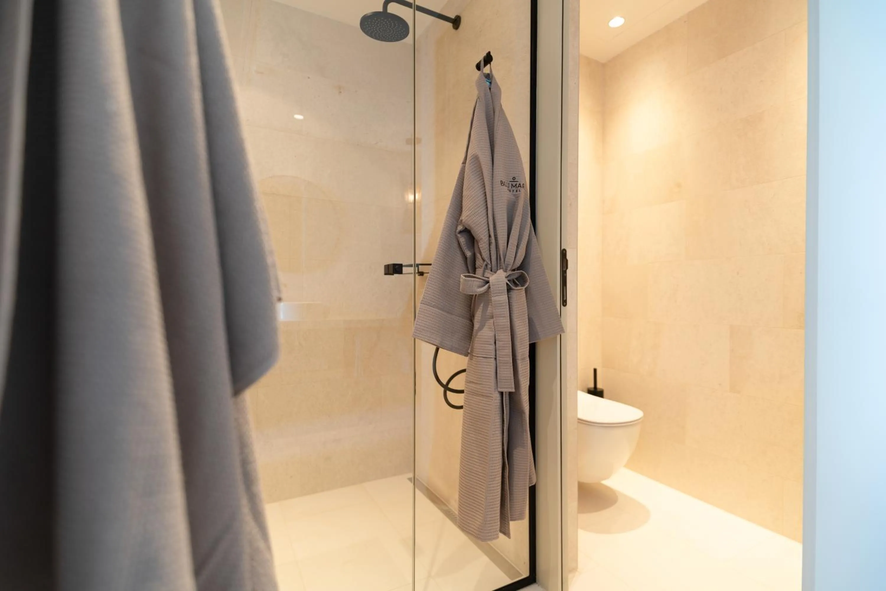 Shower in Blu Mare Hotel