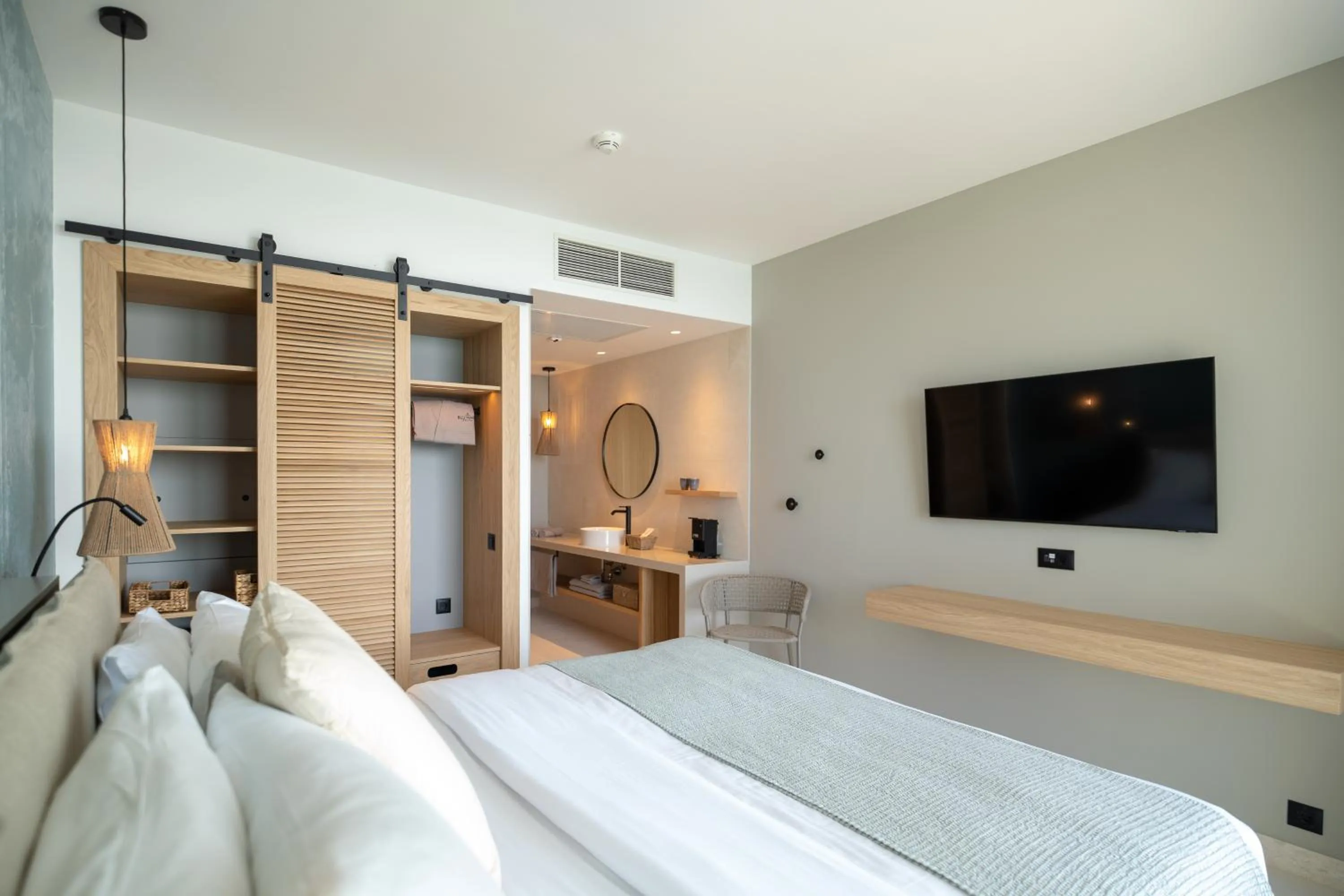 Bed in Blu Mare Hotel