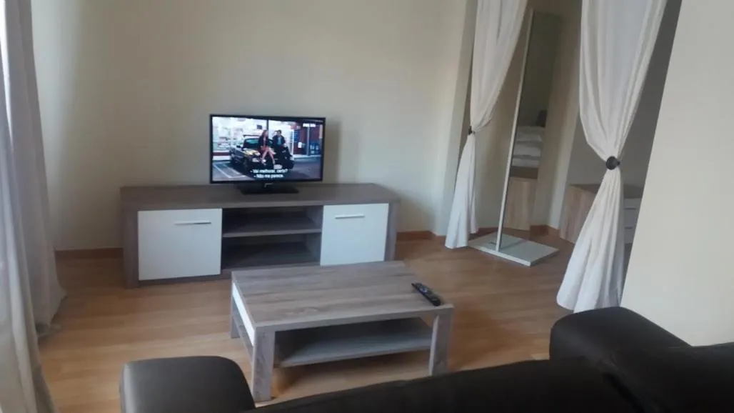 TV and multimedia in Casa Claudia - Pool and Wifi