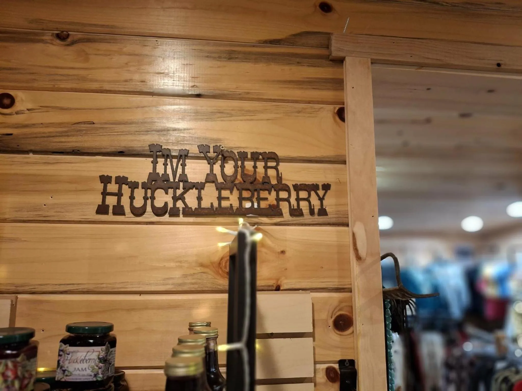 Shopping Area in Riverfront Motel & Cabins