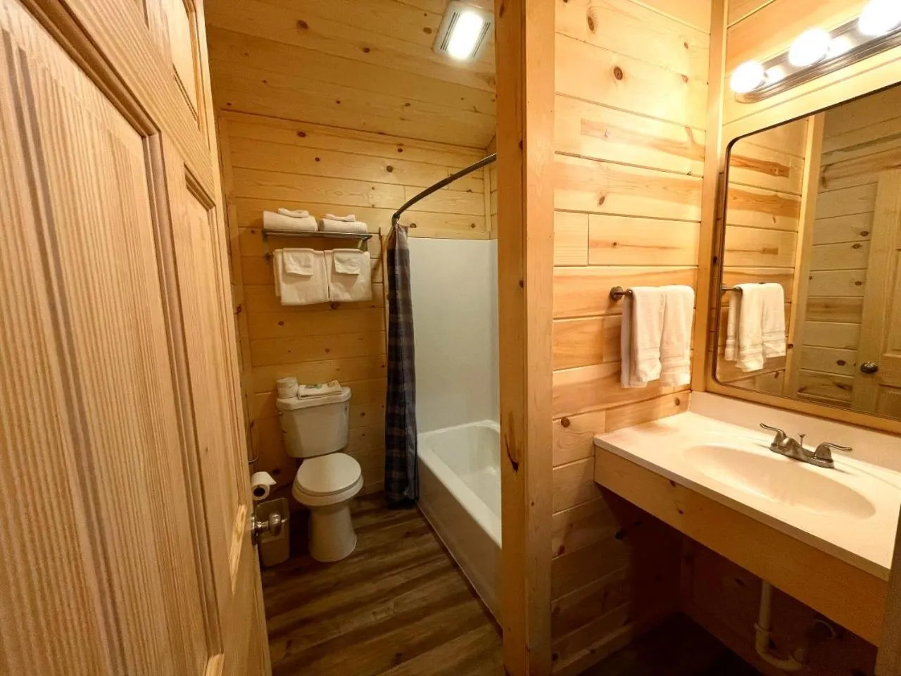 Shower in Riverfront Motel & Cabins