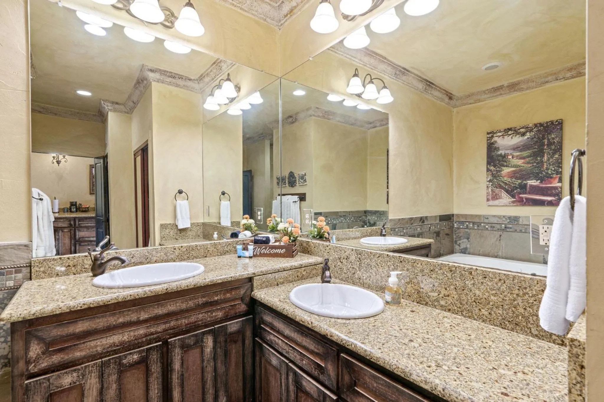 Bathroom in Blanco Riverside Cottages