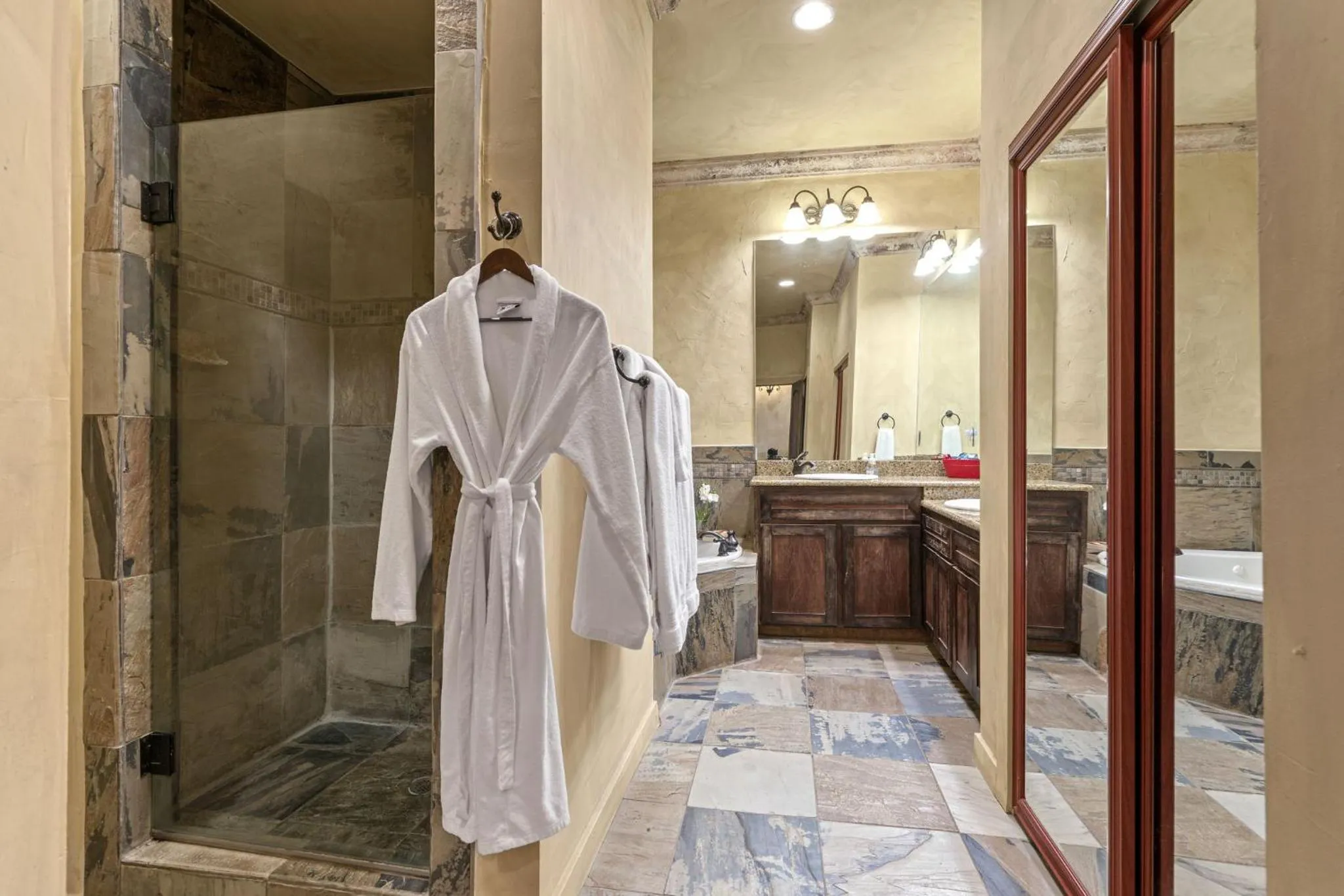 Bathroom in Blanco Riverside Cottages