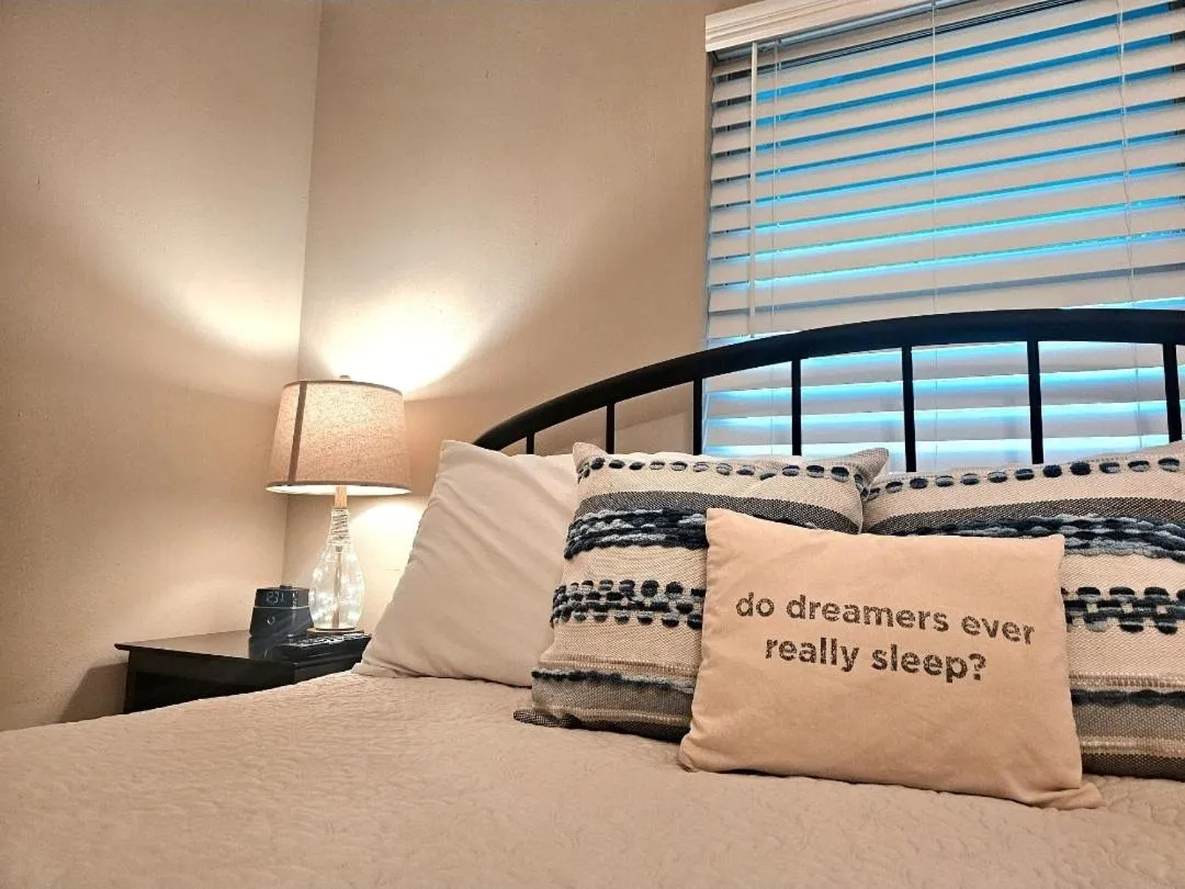 Bed in Blanco Riverside Cottages