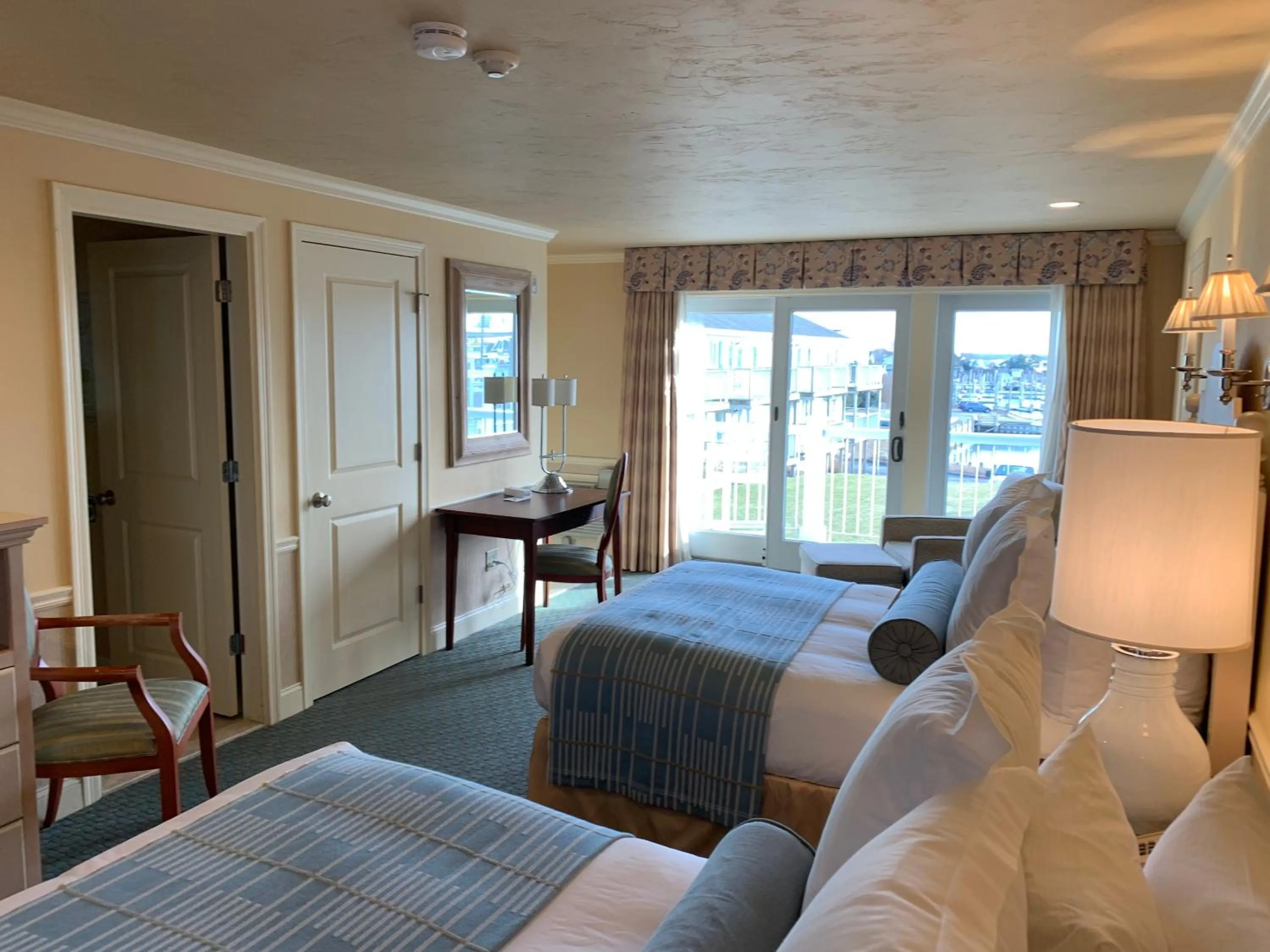 Photo of the whole room, Bed in Anchor In Hotel - Hyannis, MA