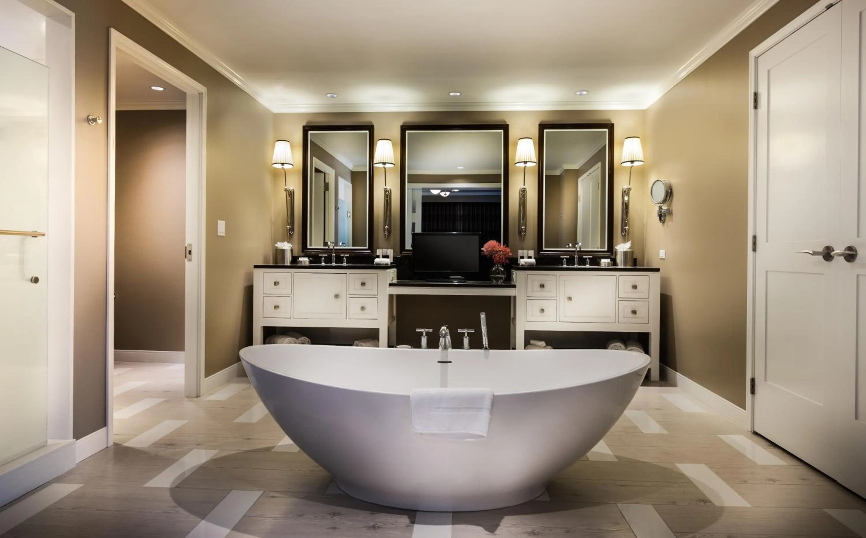 Bathroom in Golden Nugget Lake Charles