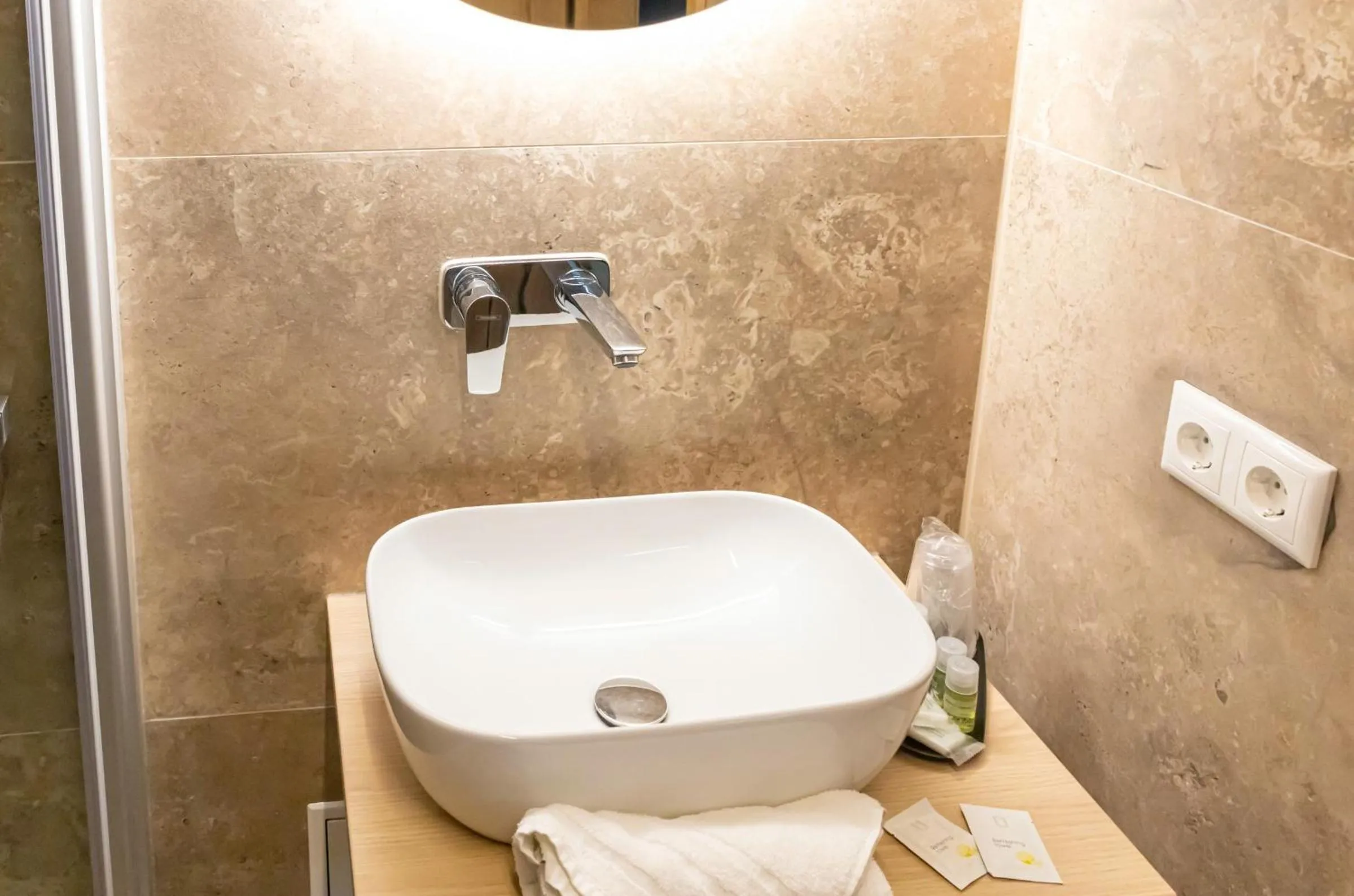 Bathroom in Central Hotel & Lounge Adult Only