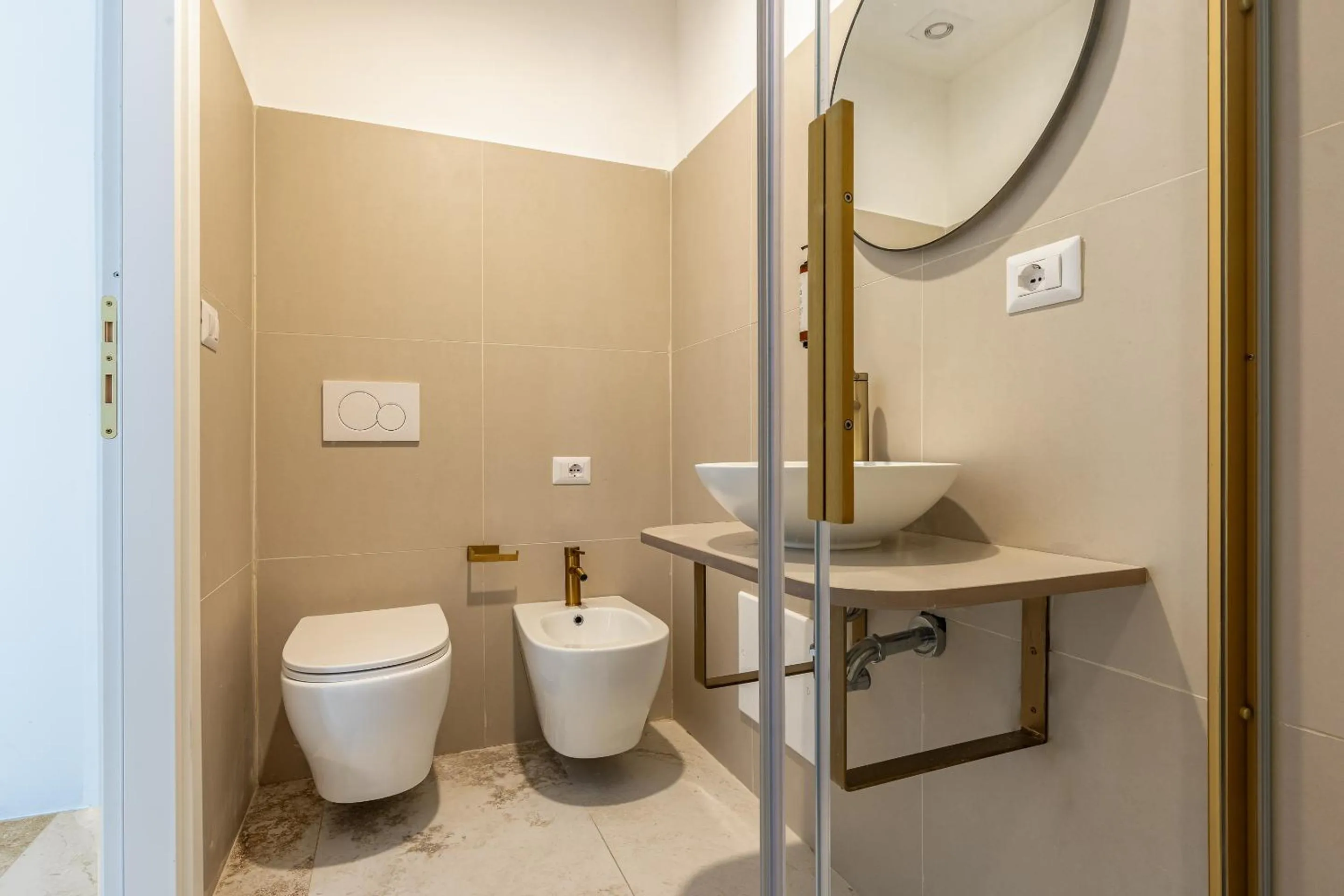 Bathroom in Decimo Meridio- At Spanish Steps-