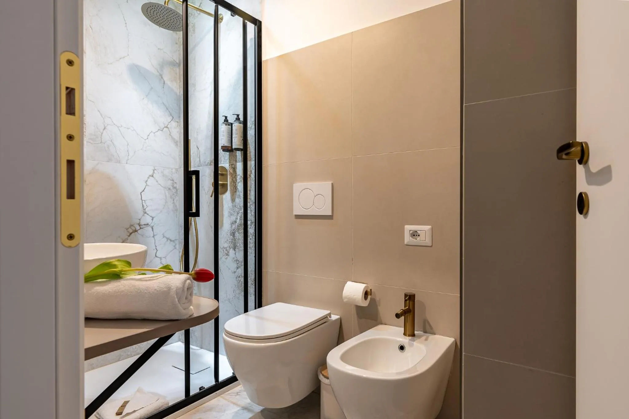 Bathroom in Decimo Meridio- At Spanish Steps-