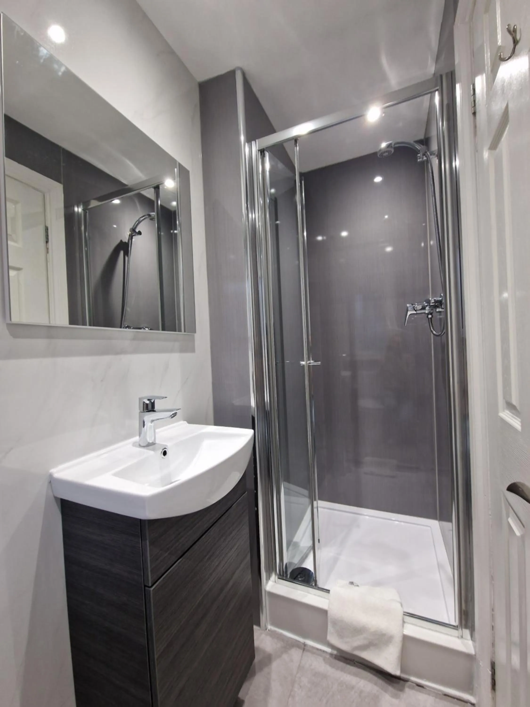 Bathroom in Hotel 65