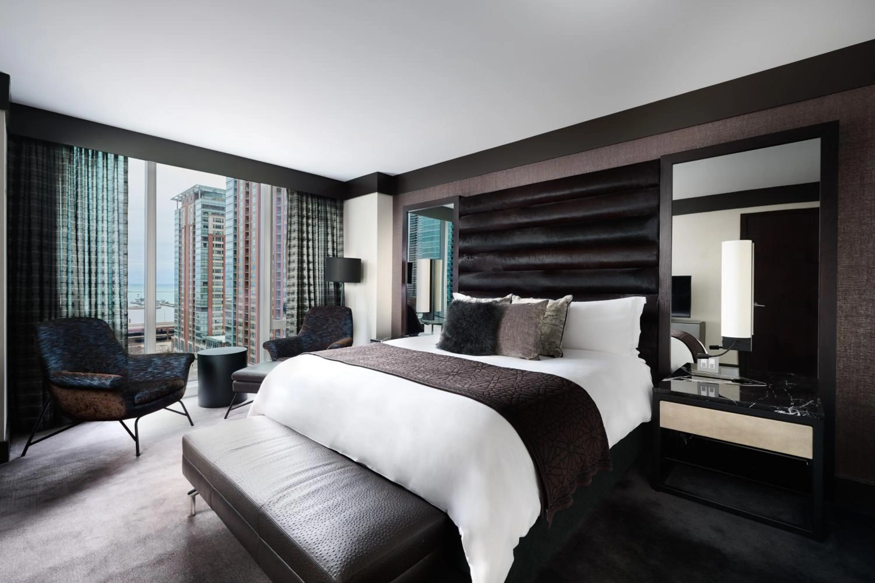 Other, Bed in Loews Chicago Hotel