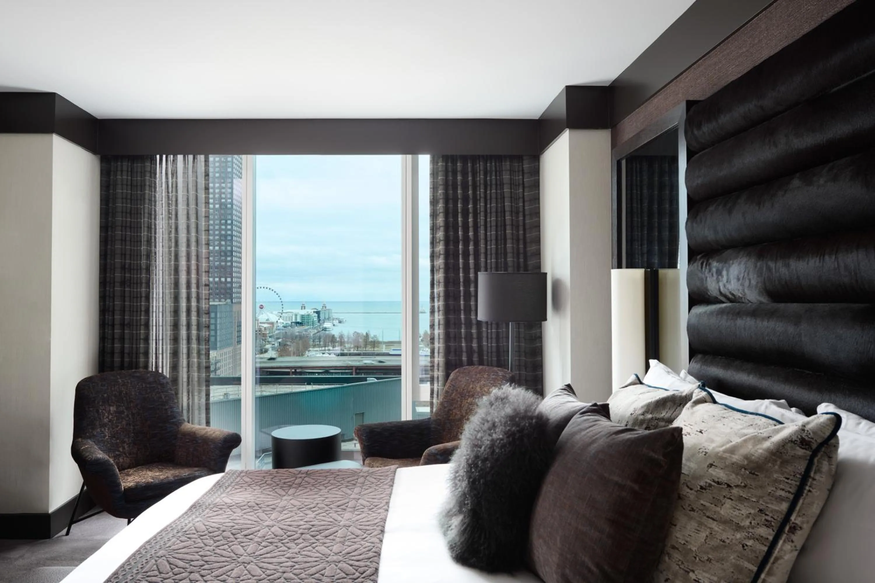 Other, Bed in Loews Chicago Hotel