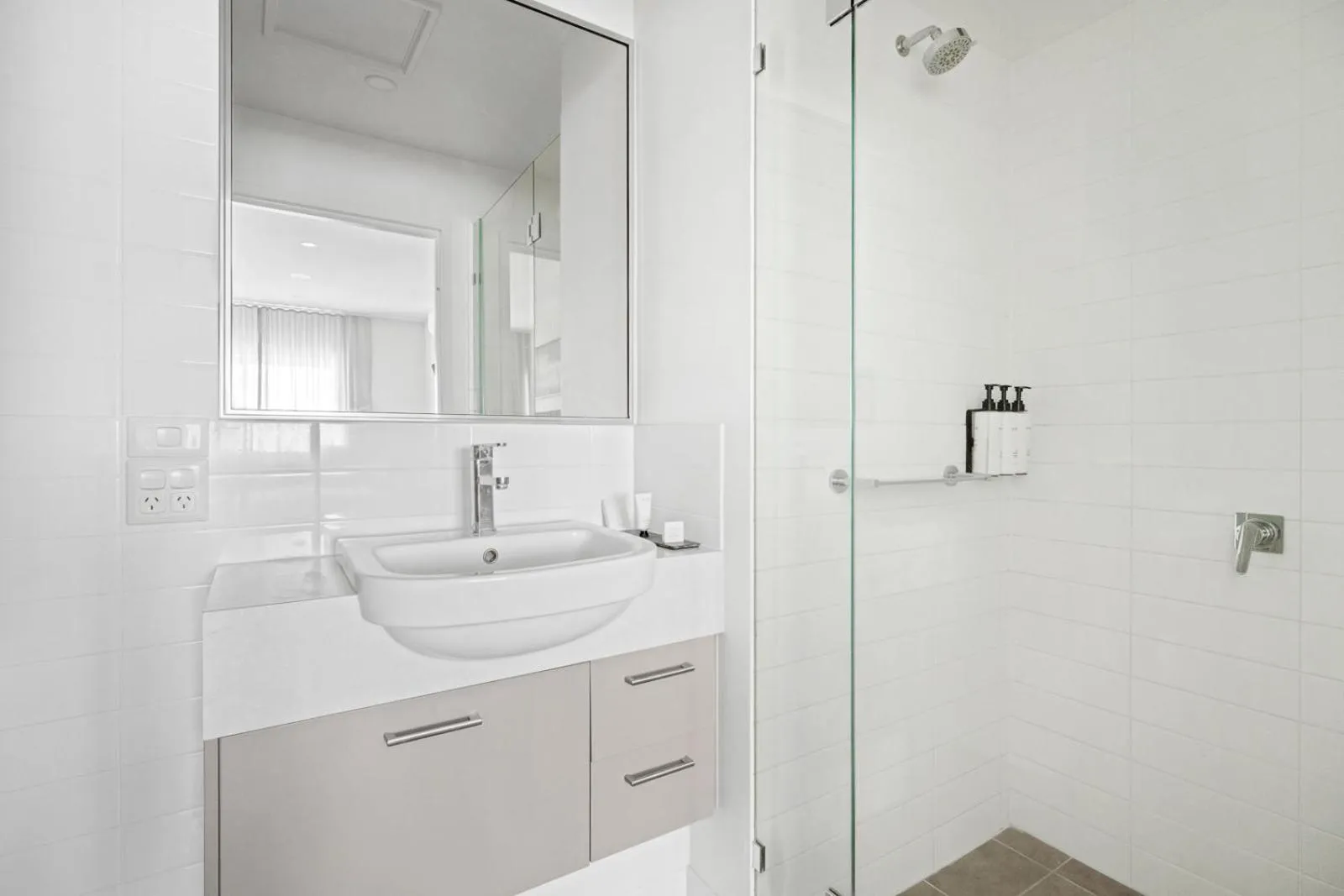 Shower in Quest Townsville on Eyre