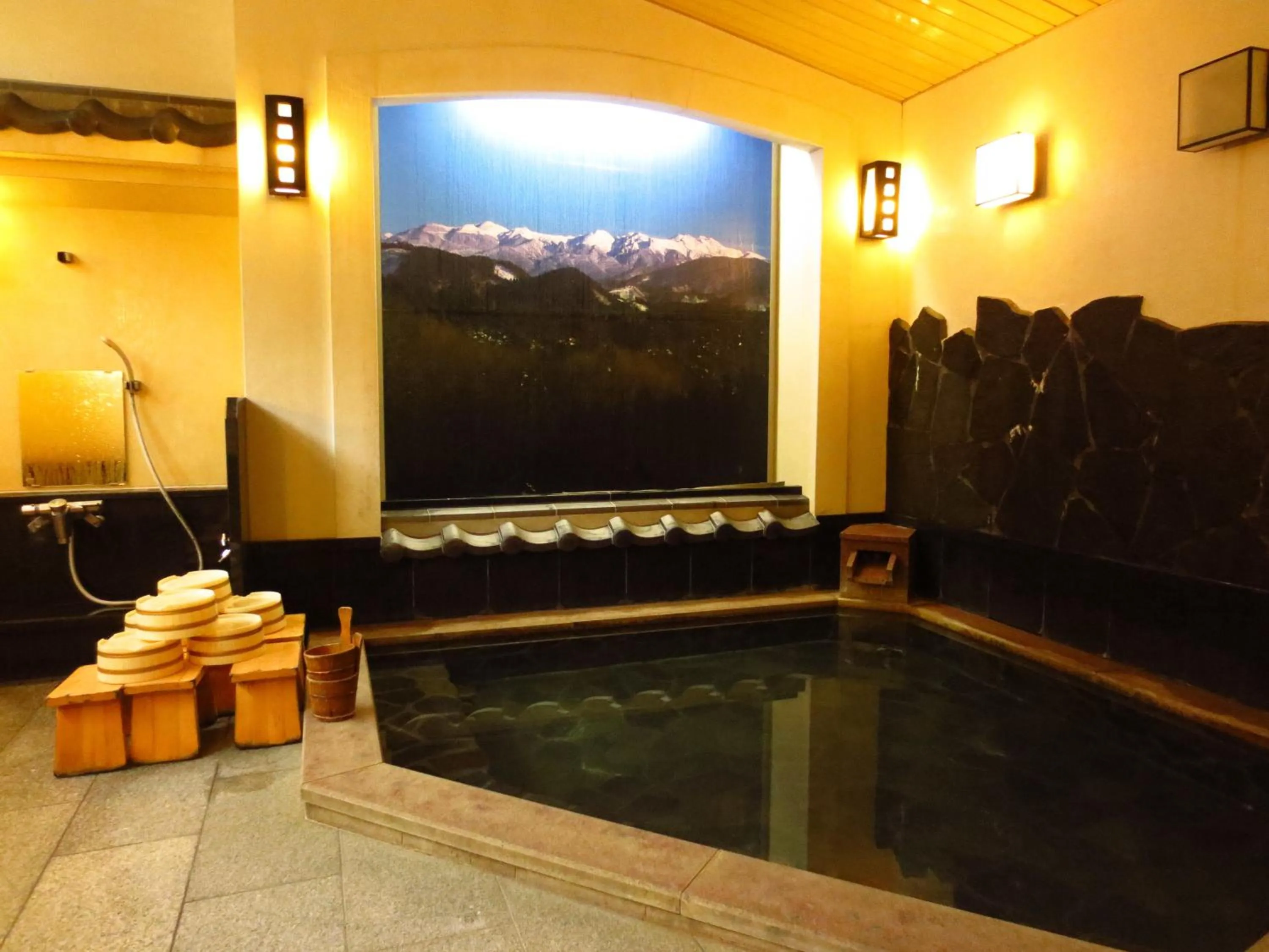 Hot Spring Bath in Shitanda