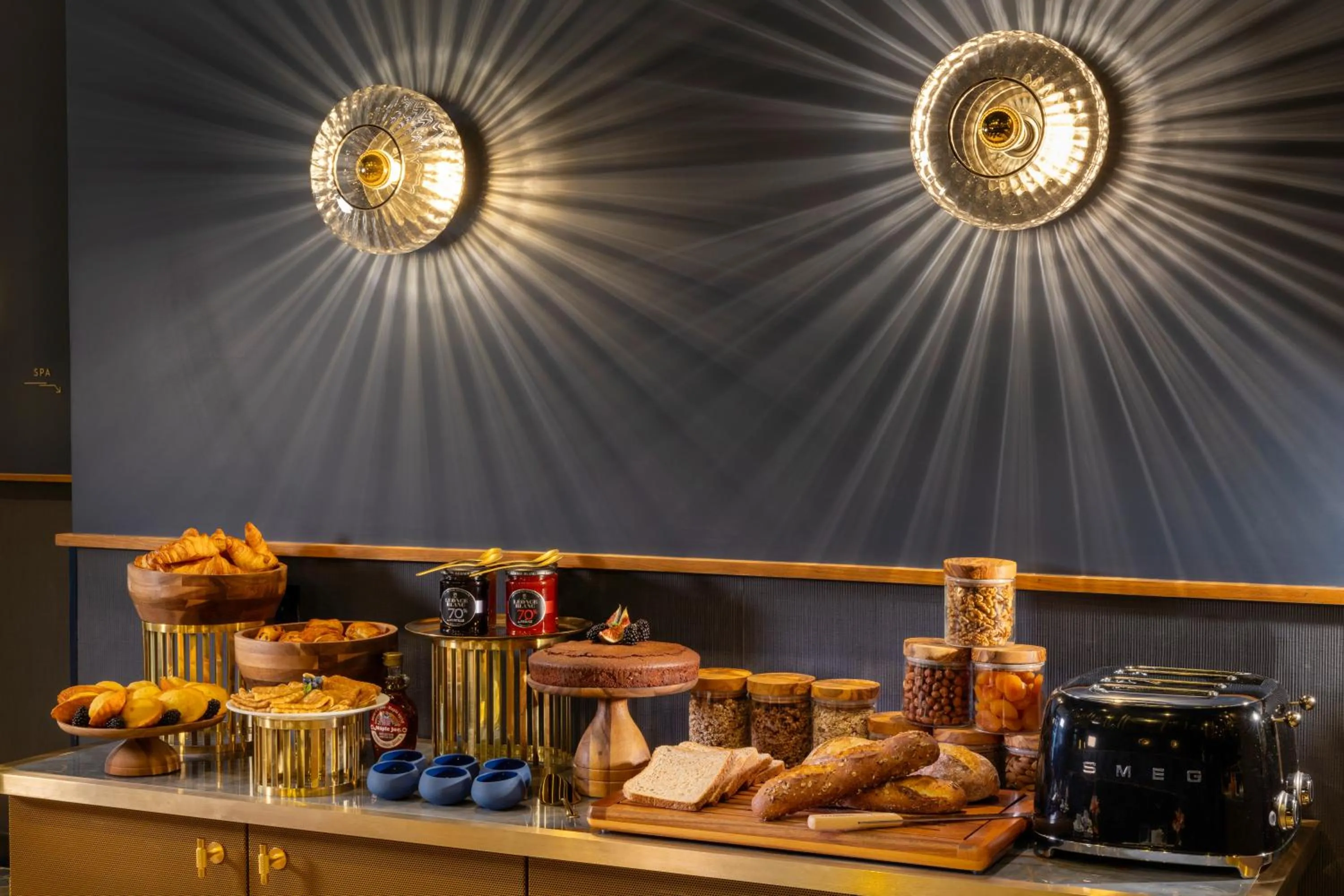 Breakfast in Hôtel Filigrane & Spa