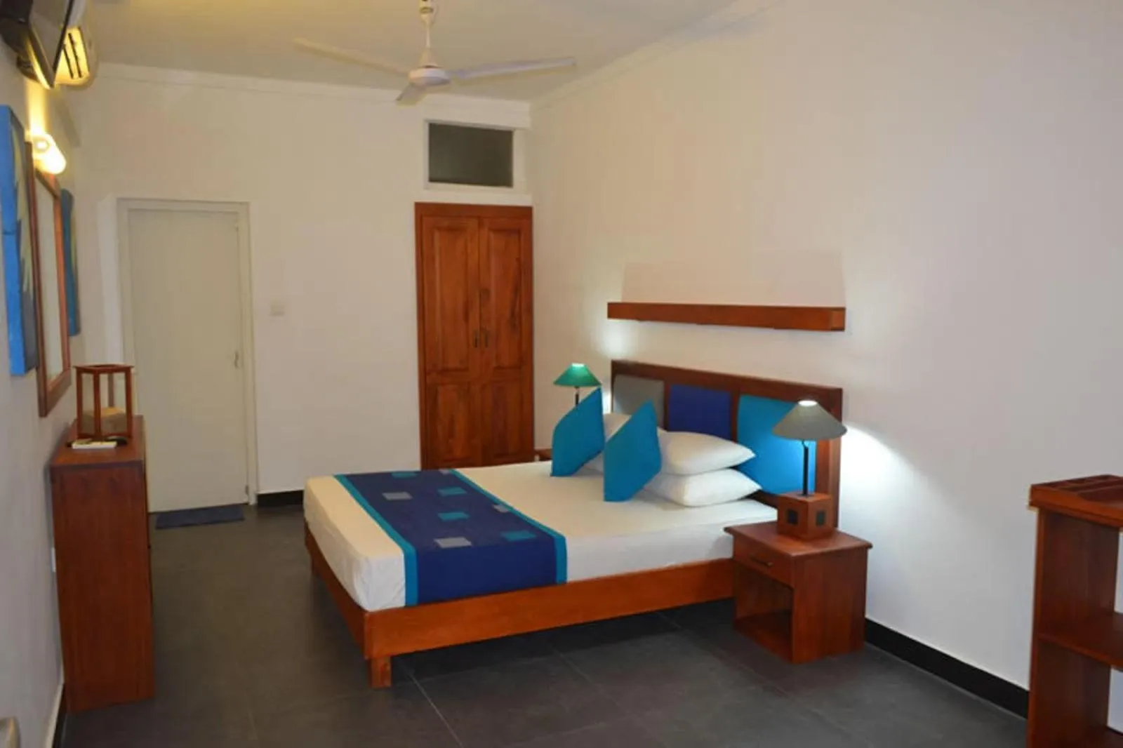Photo of the whole room, Bed in Star Beach Guest House