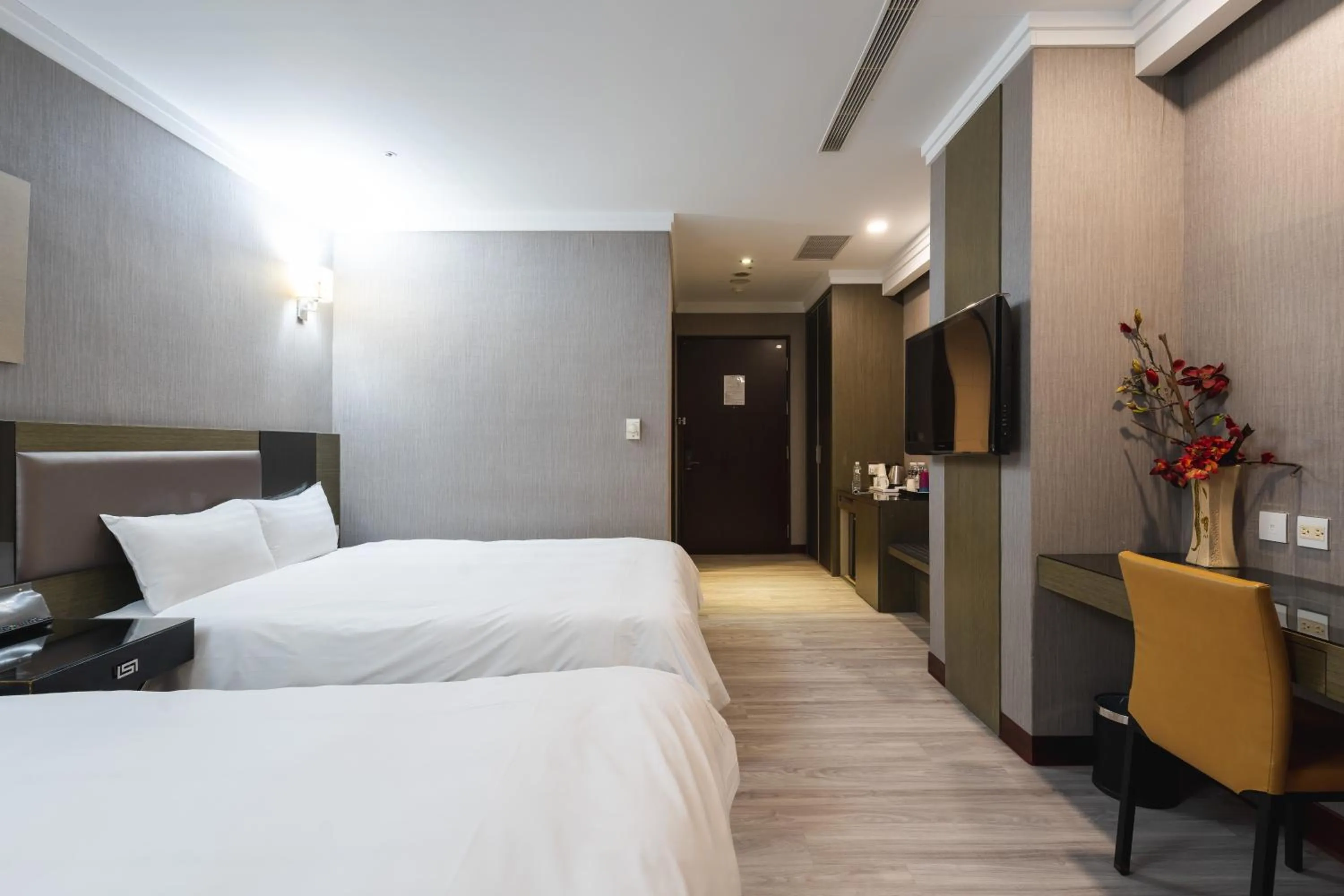 Bed in Shianghu Boutique Hotel