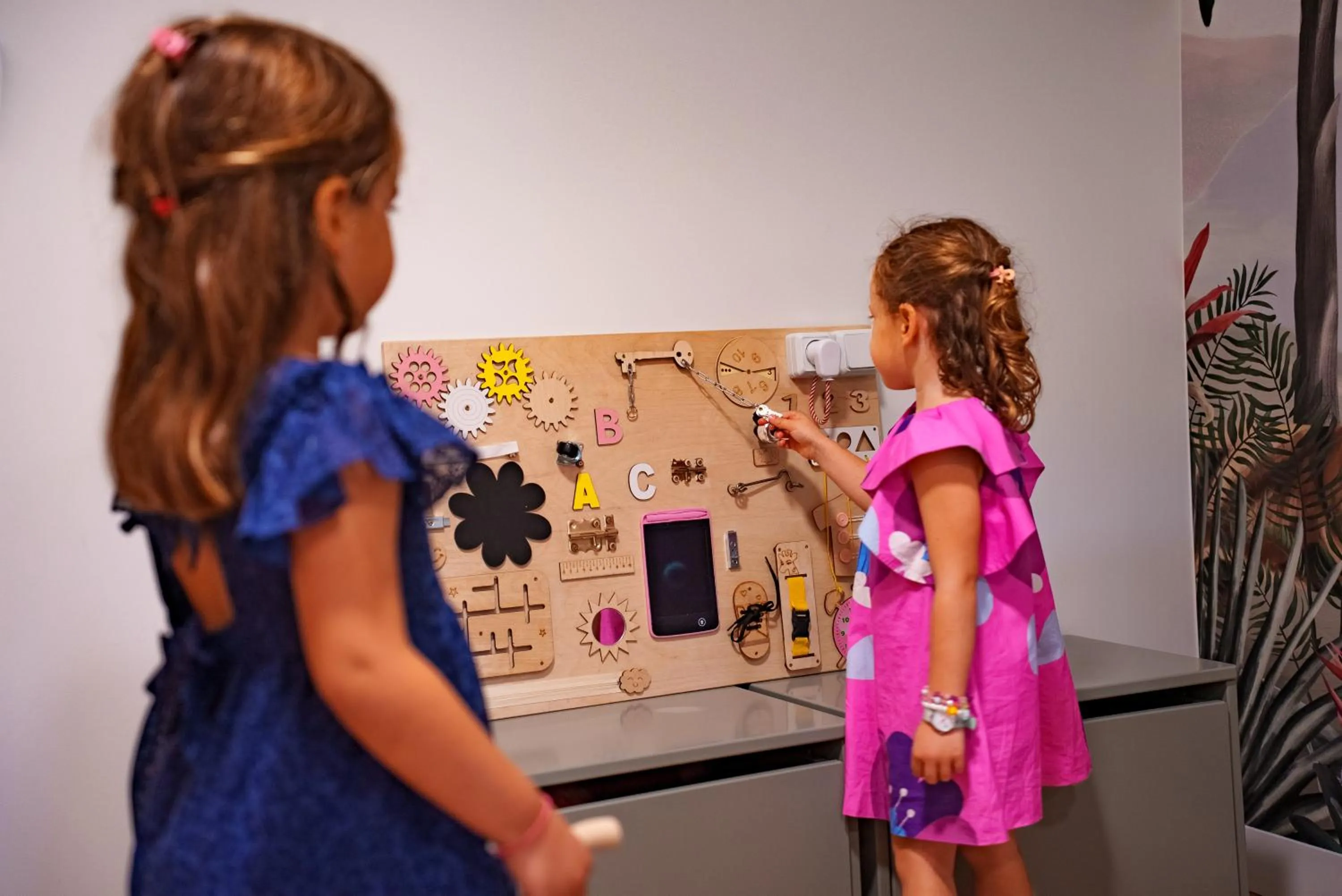 Game Room in Bô Hôtels Ambronay