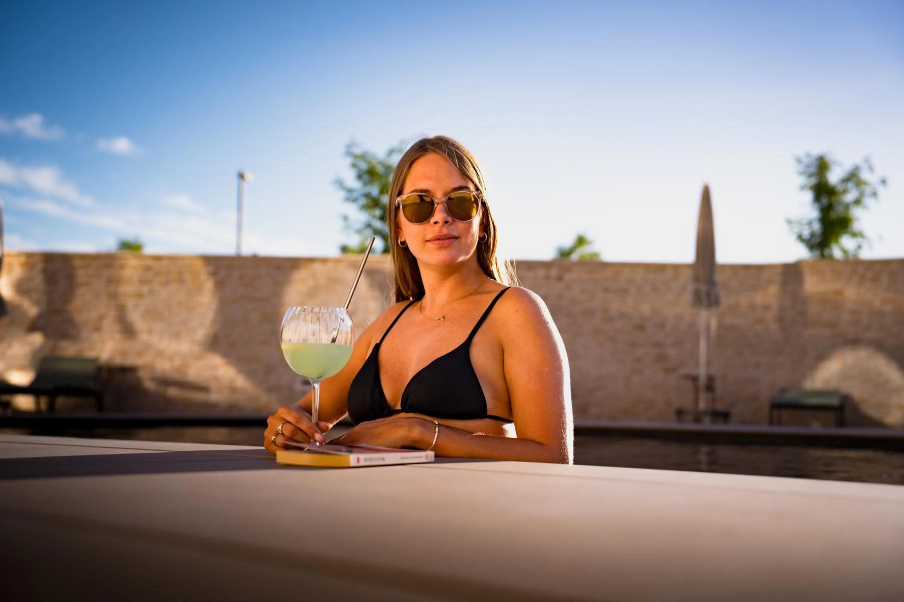 Swimming pool in Bô Hôtels Ambronay