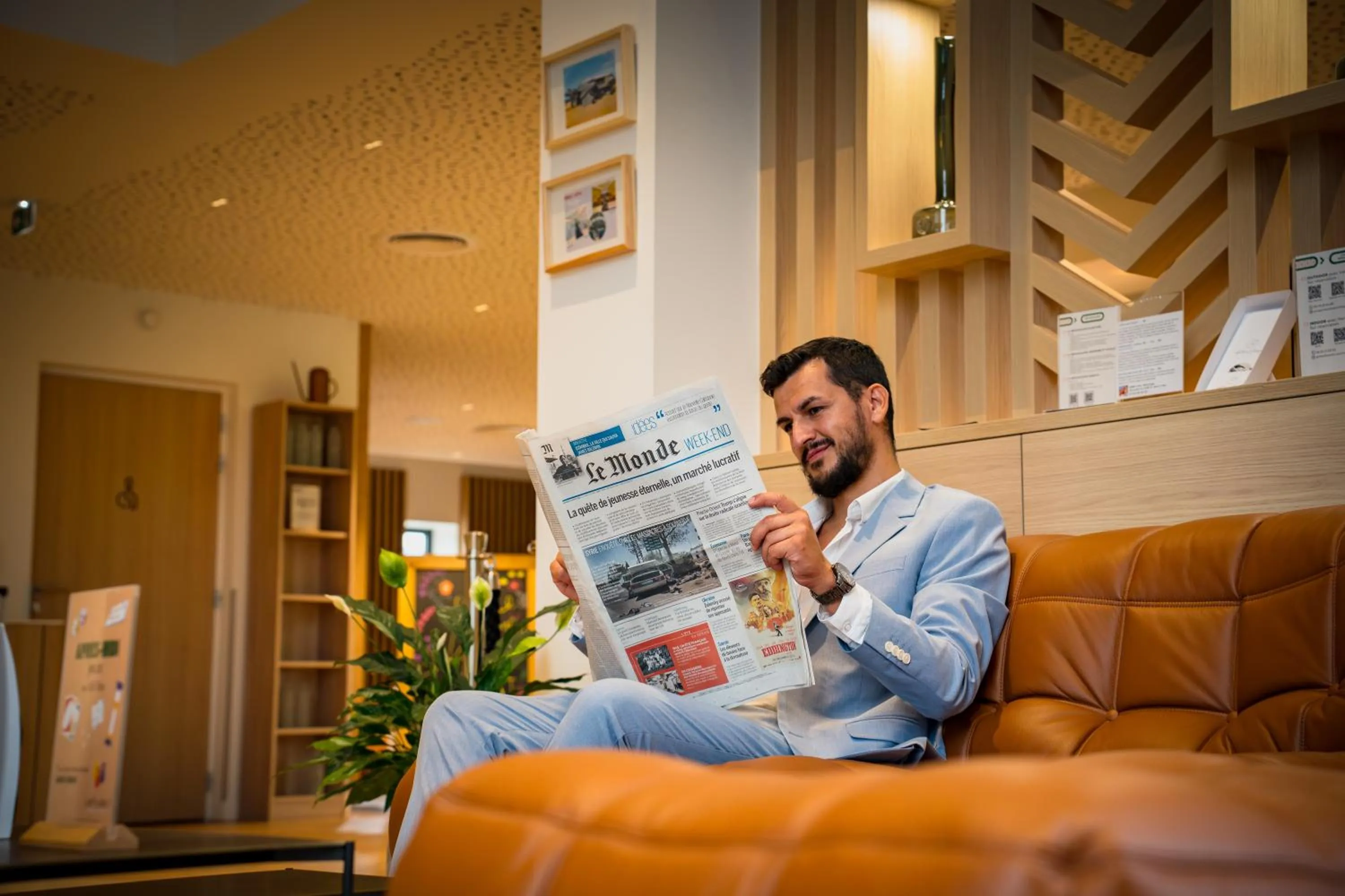 Seating area in Bô Hôtels Ambronay