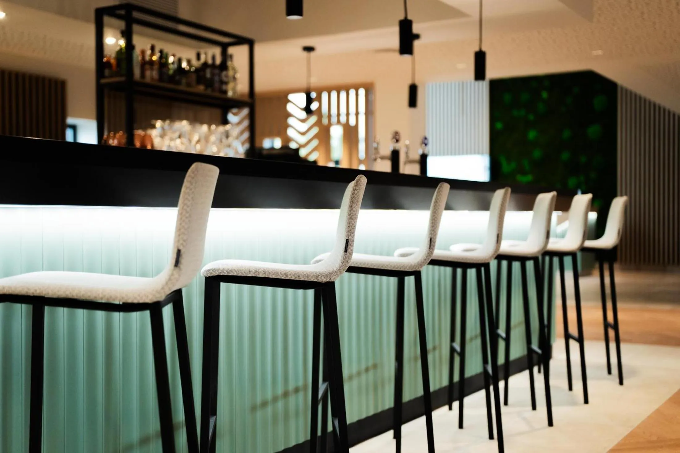 Lounge or bar in Bô Hôtels Ambronay