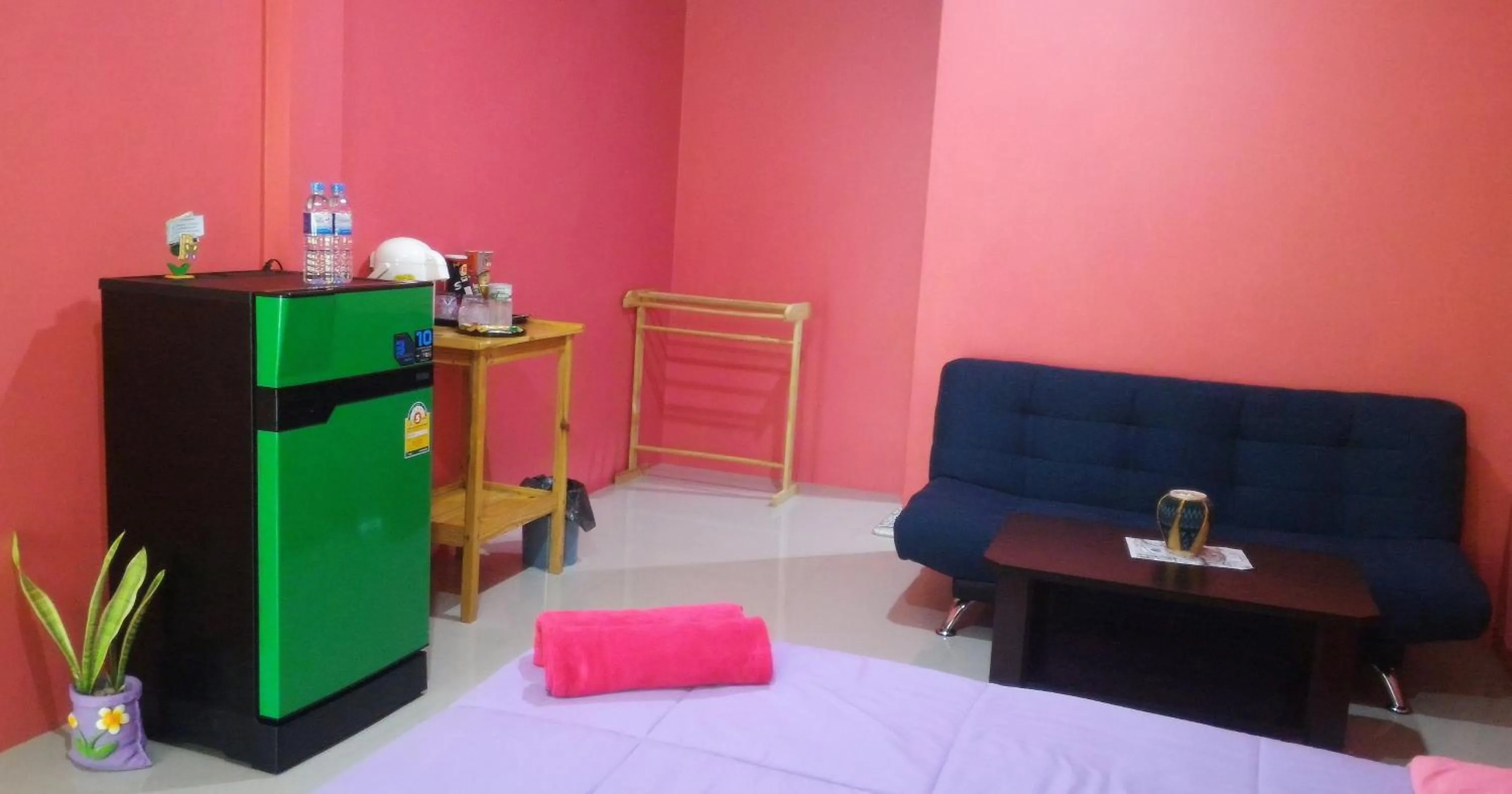 Decorative detail, Bed in Baan Benjathip