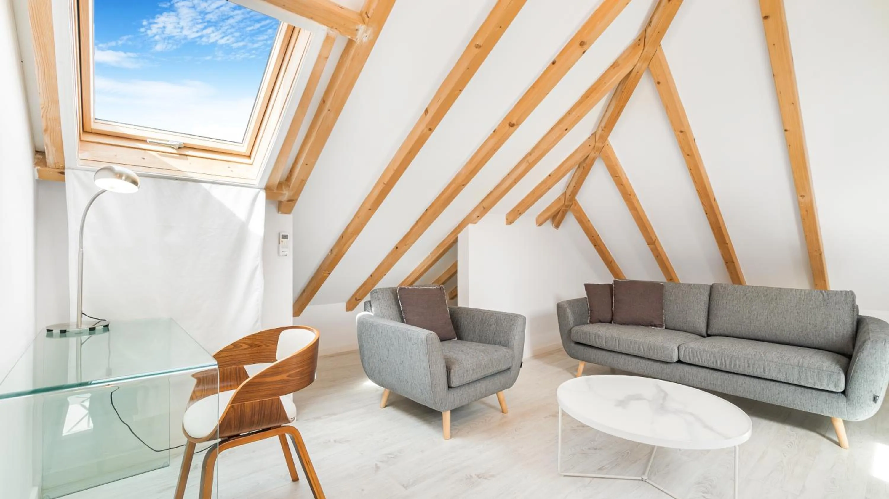 Living room in Sintra Retreat Residences by LovelyStay