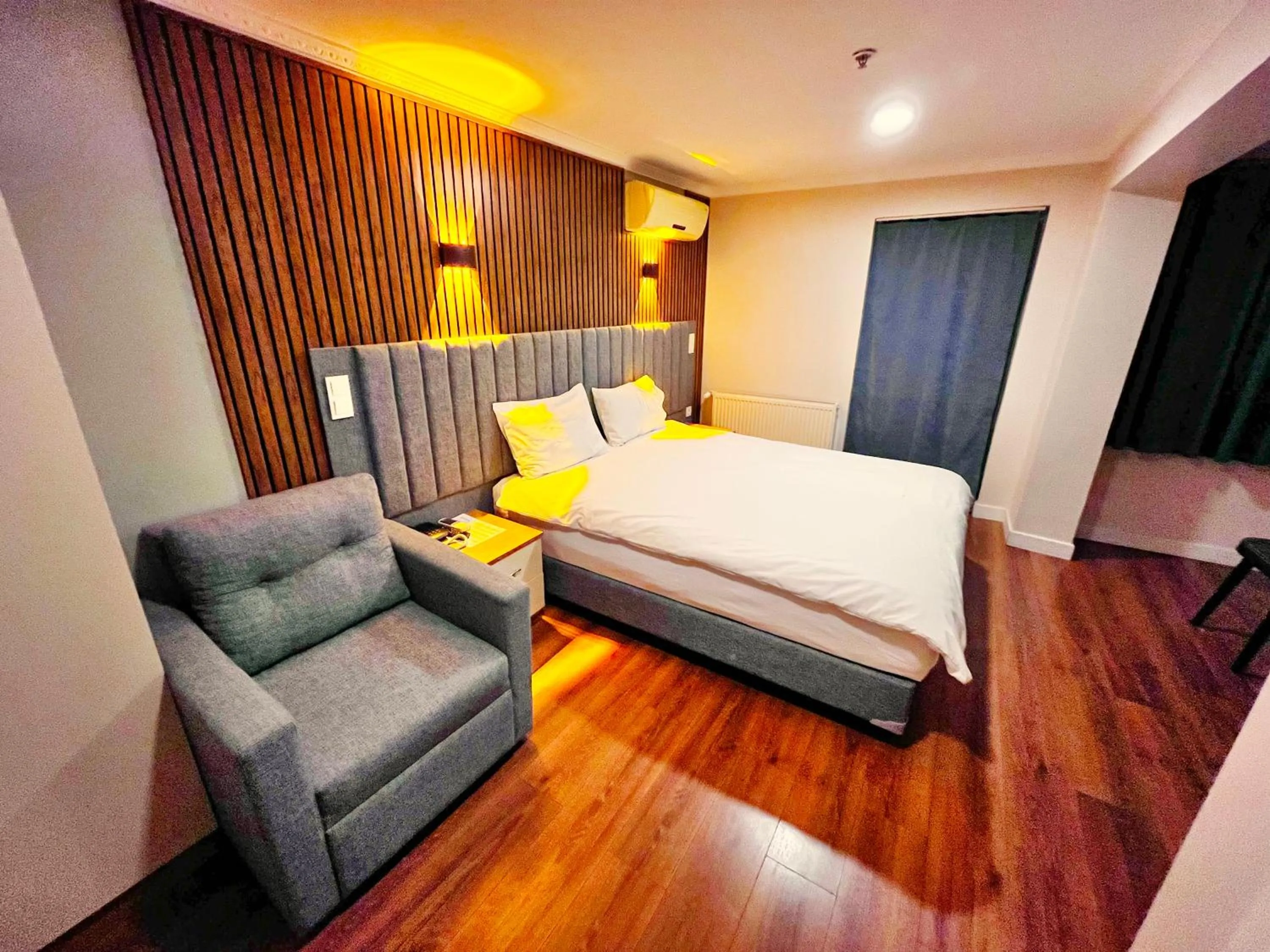 Photo of the whole room, Bed in Naila Hotel