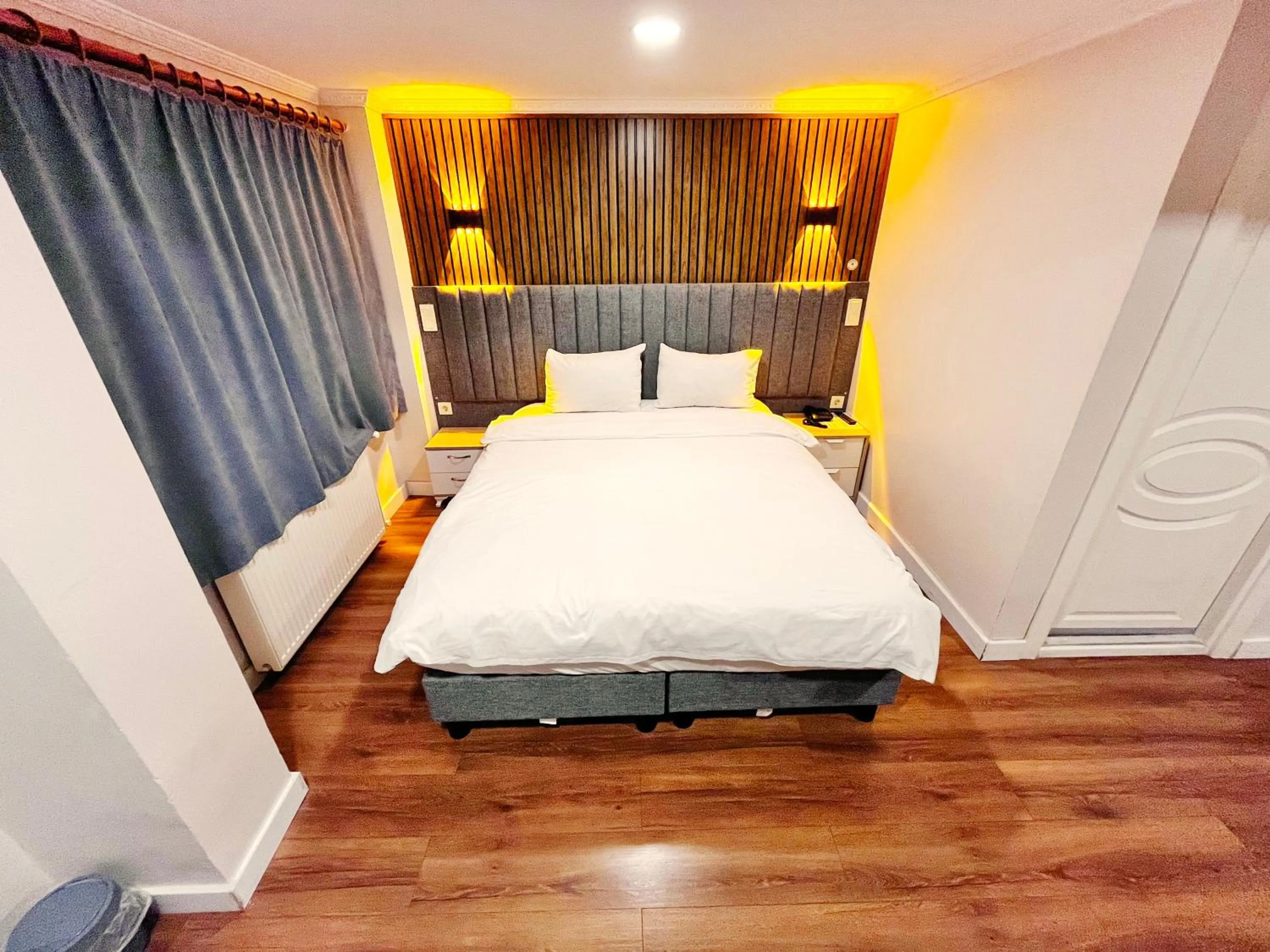 Photo of the whole room, Bed in Naila Hotel