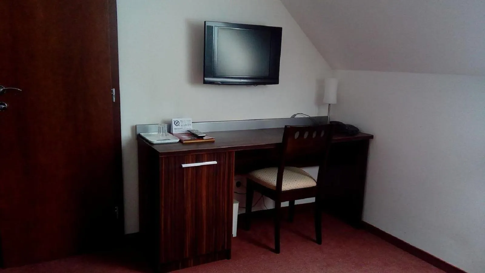 Photo of the whole room in Hotel Barbakan